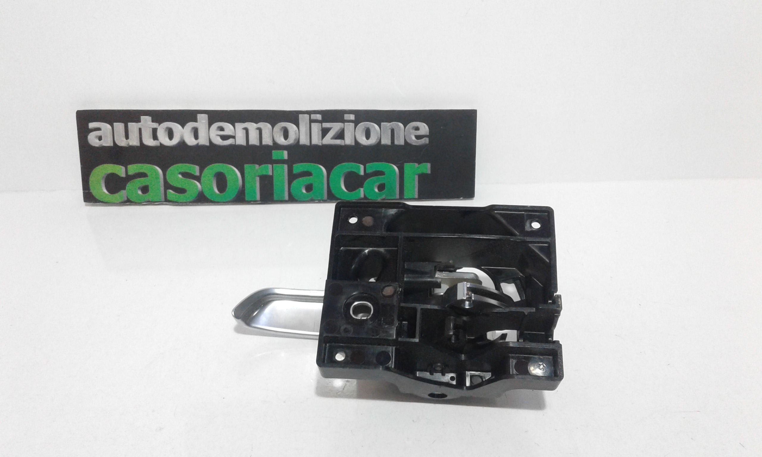 Maniglia int. apertura porta post. Destro - Immagine 1 di 4