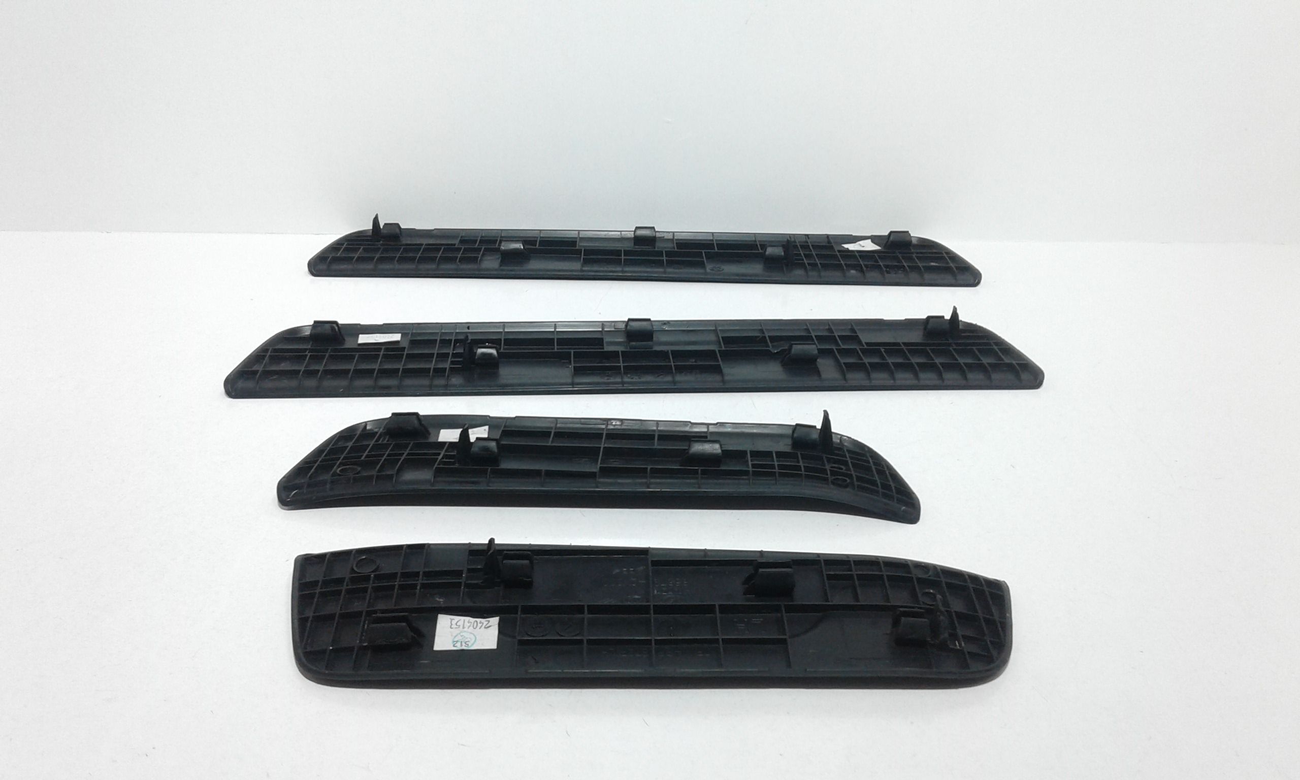 Rivestimento int. battitacco ant. Sx, Rivestimento int. battitacco ant. Dx, Rivestimento int. battitacco post. Sx, Rivestimento int. battitacco post. Dx - Immagine 1 di 3