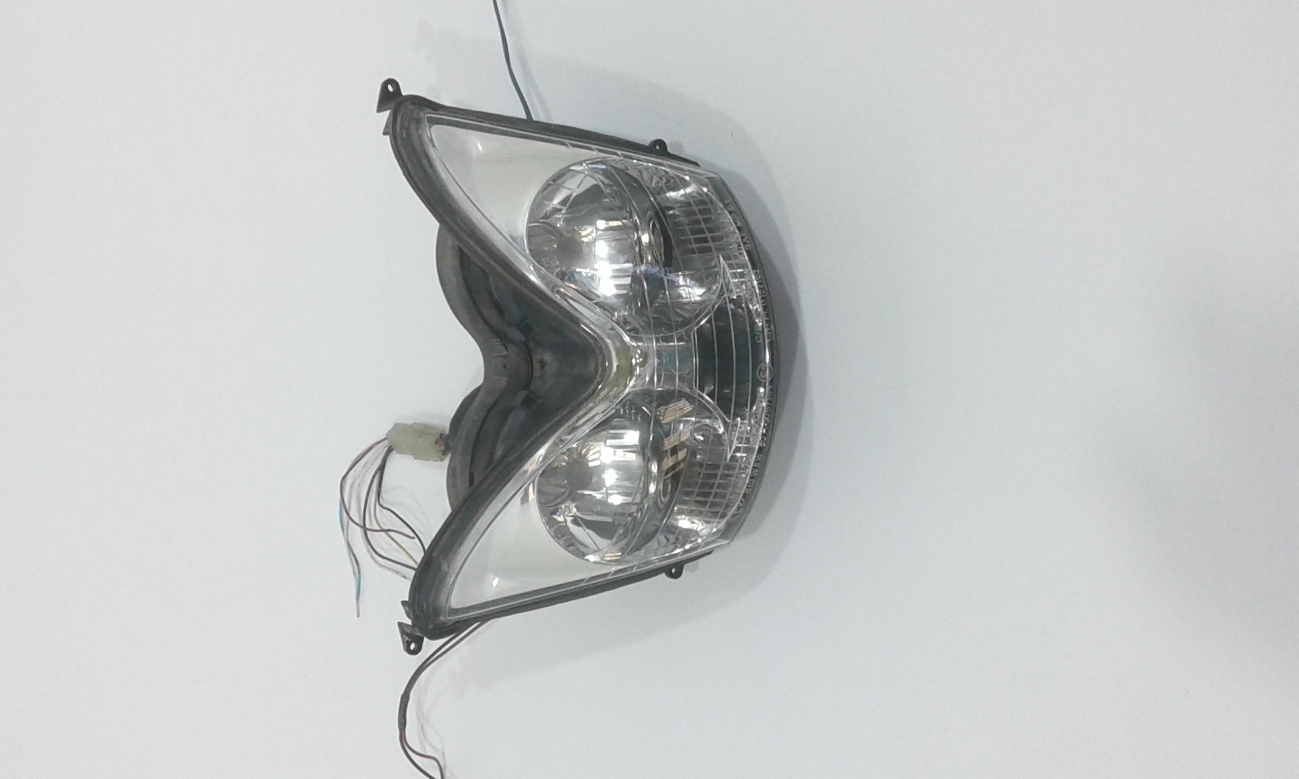 Faro anteriore - Immagine 1 di 3