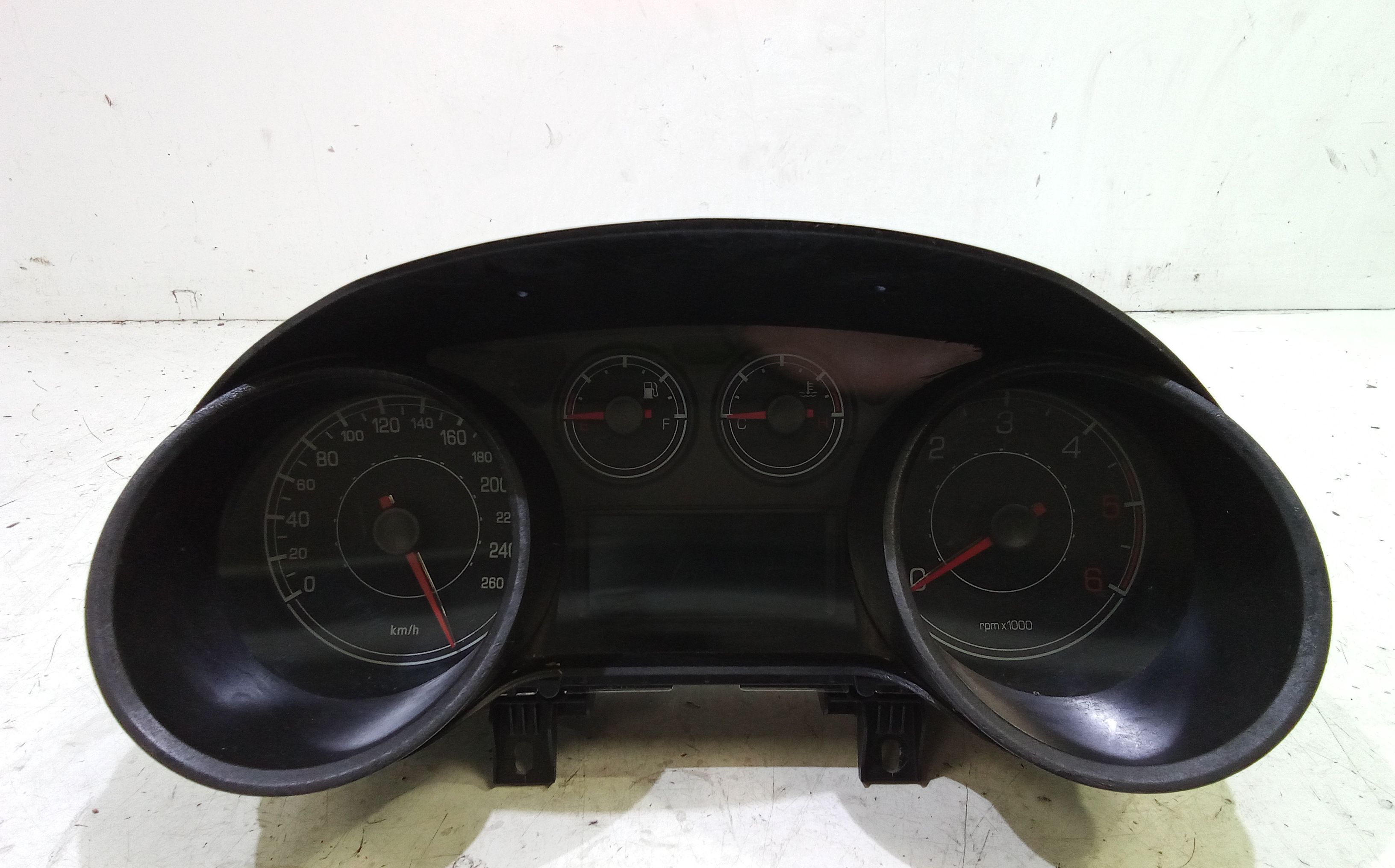 Quadro Portastrumenti Usato