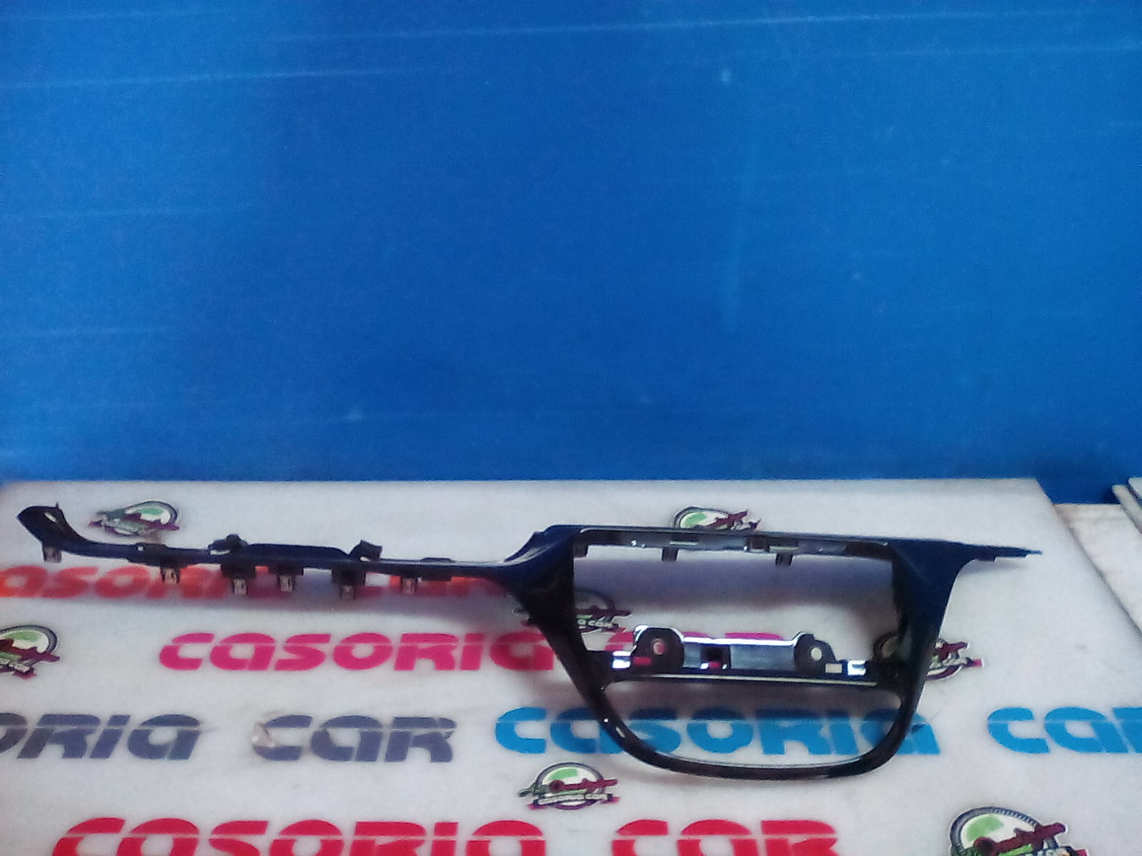 Rivestimento centr. Cruscotto, Mascherina portastrumenti centr. Cruscotto - Immagine 1 di 1