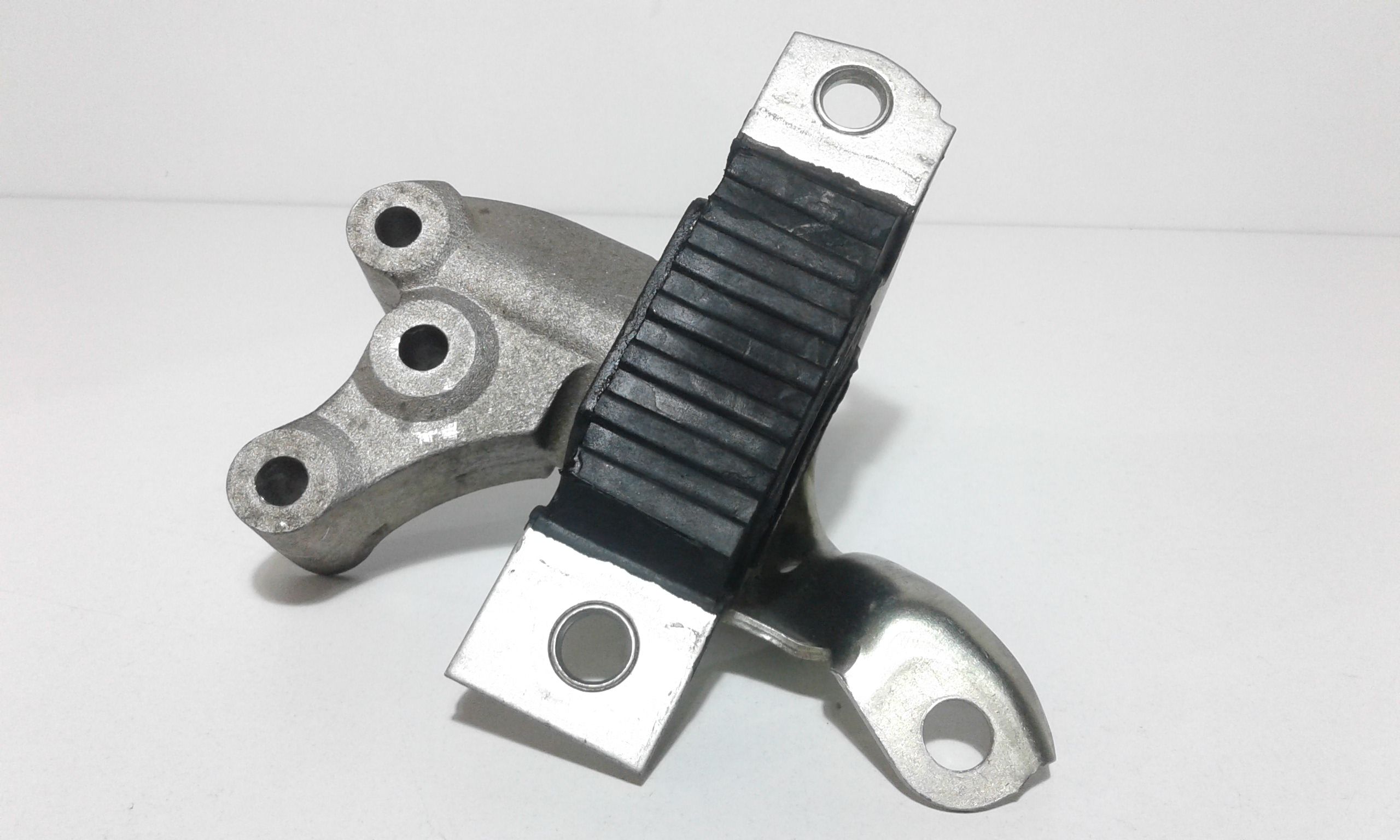 Supporto ant. Motore,Supporto post. motore (bielletta), Bielletta supporto motore - Immagine 1 di 5