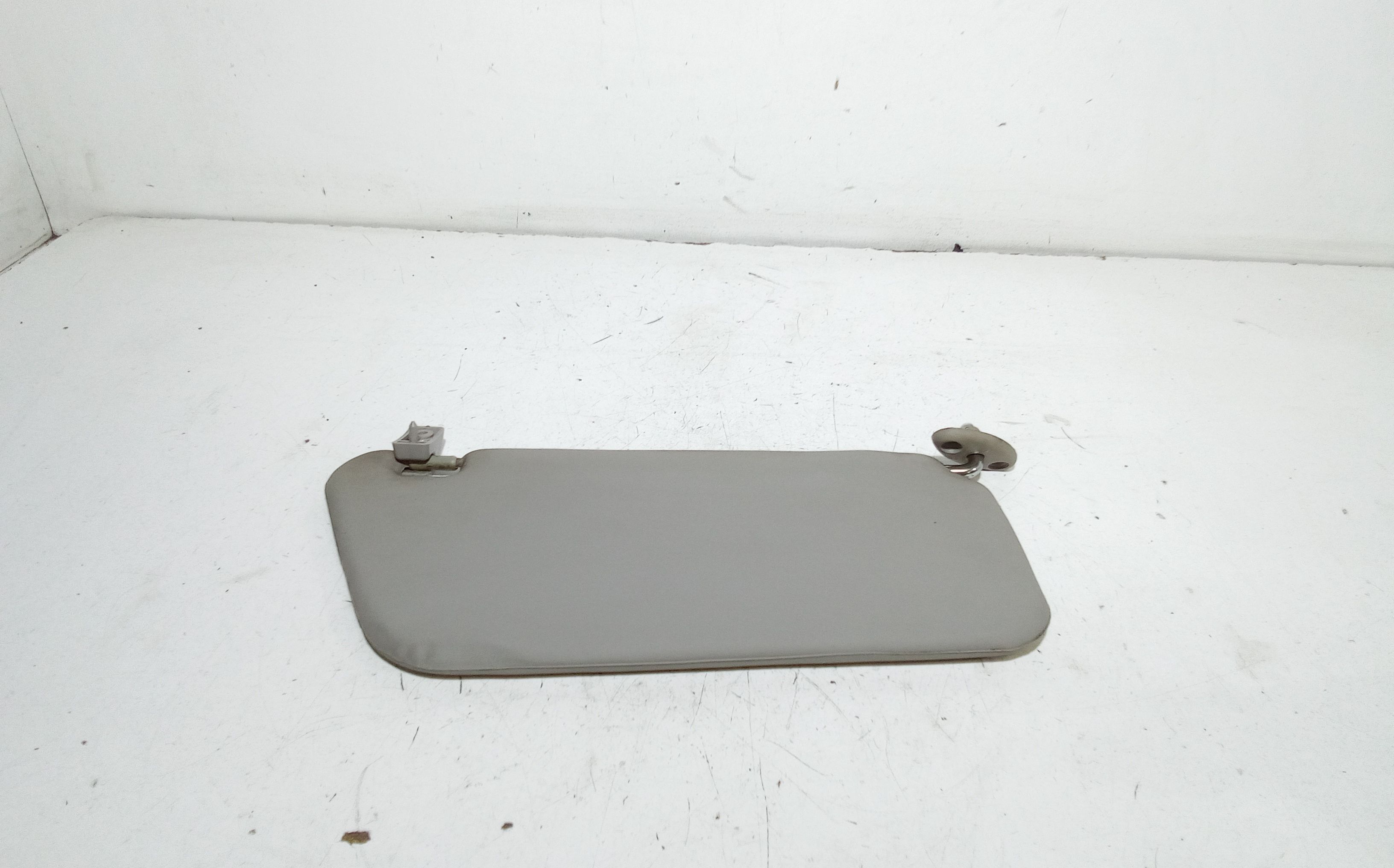 Aletta Parasole Parabrezza Destro 96279929 Usato