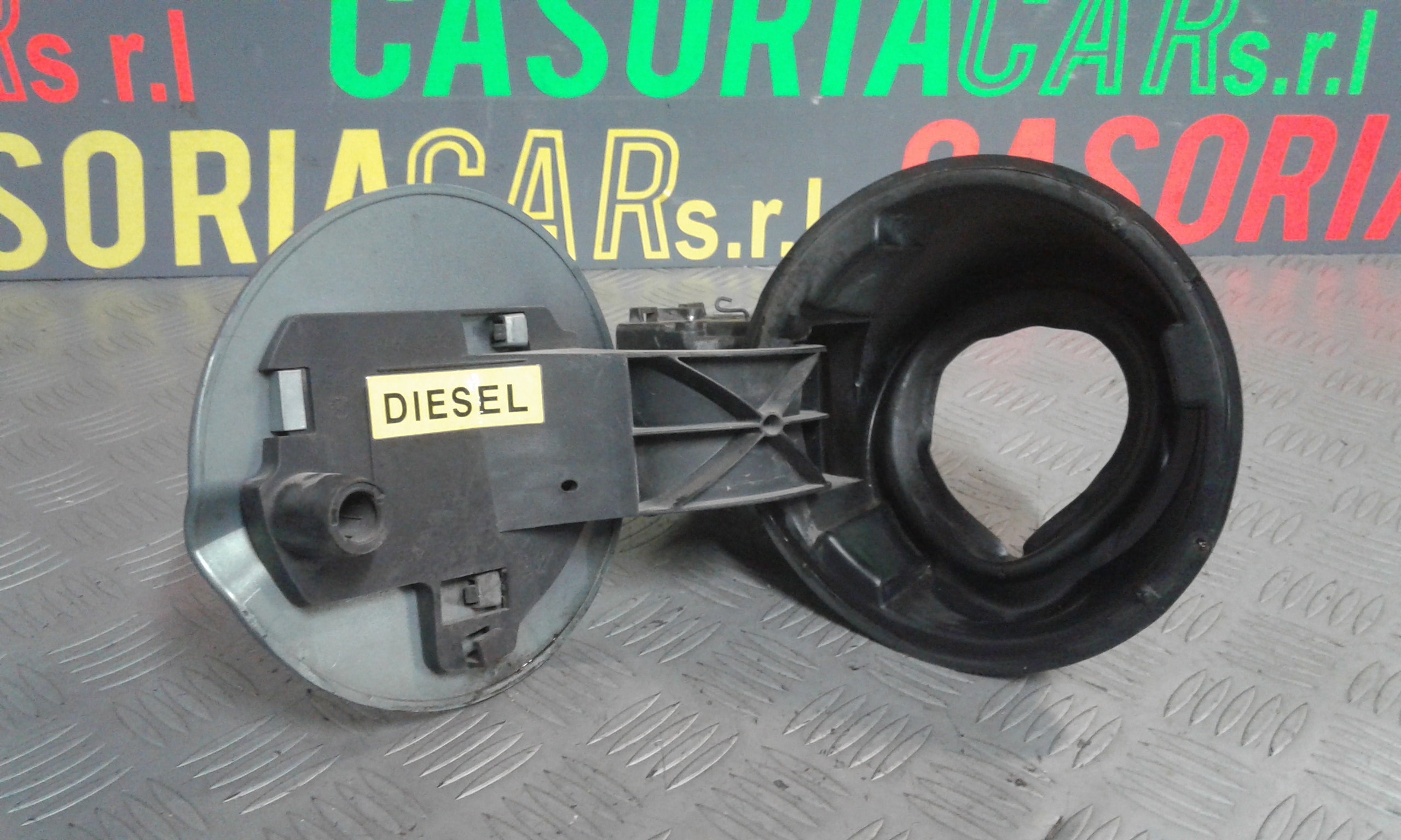 Sportello carburante - Immagine 1 di 3