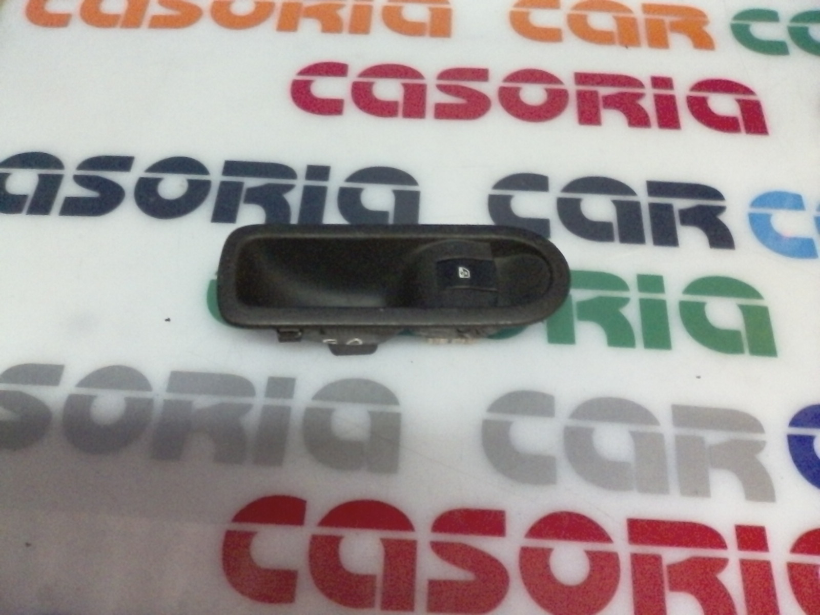 Interruttore Alzacristalli Porta Post. Destro 8200315024 Usato
