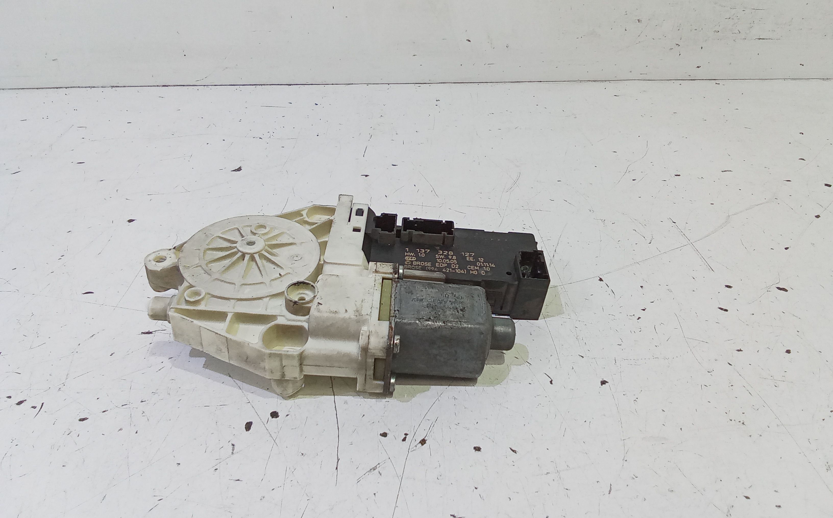 Motorino Alzacristallo Porta Ant. Destro 9222Y8 Usato