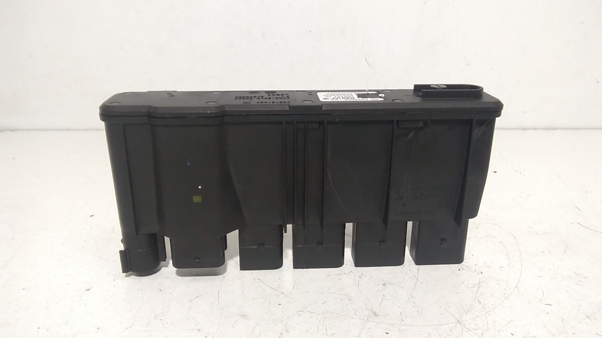 scatola fusibili - Immagine 1 di 5