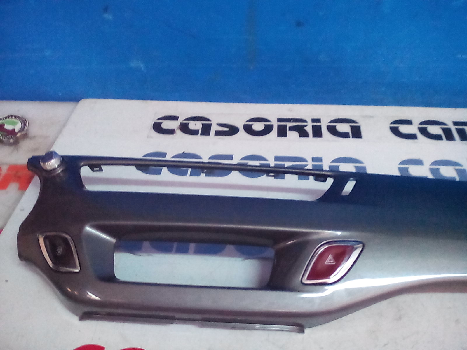 Rivestimento centr. Cruscotto, Mascherina portastrumenti centr. Cruscotto - Immagine 1 di 3