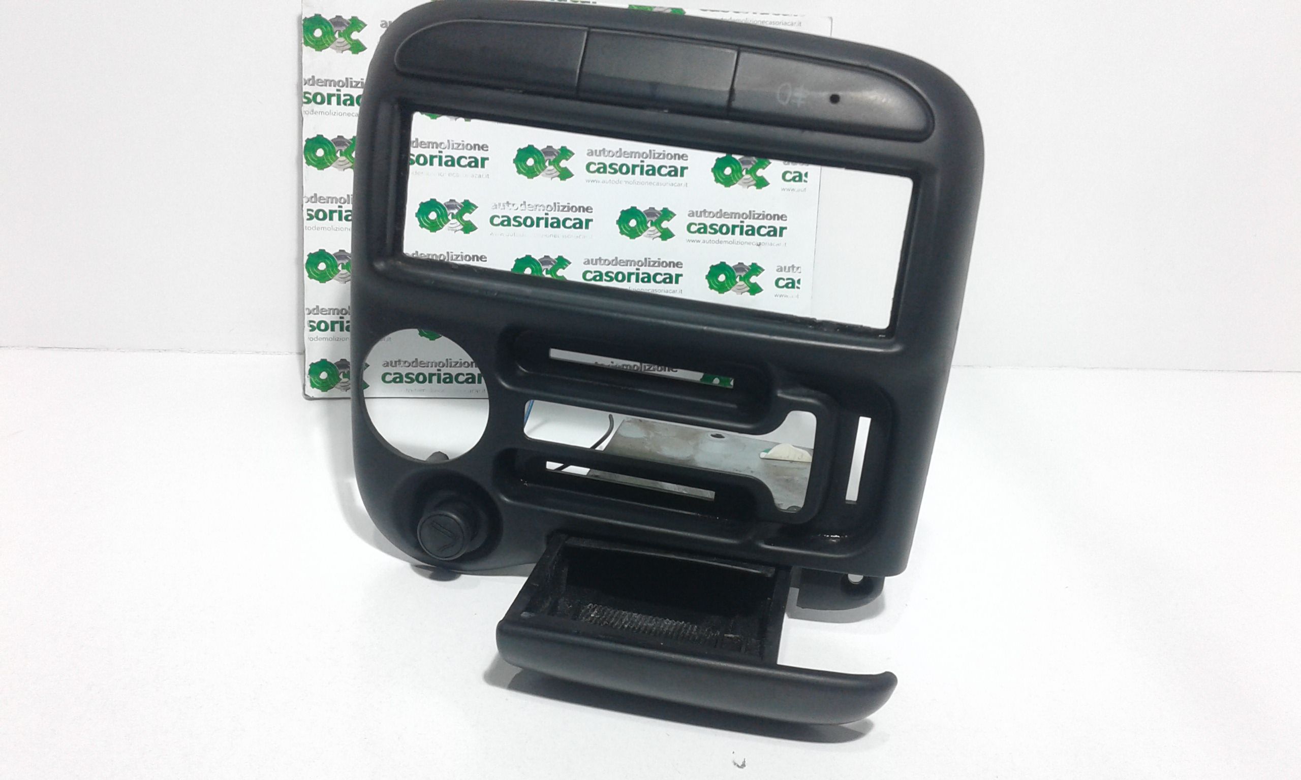 Rivestimento centr. Cruscotto, Mascherina portastrumenti centr. Cruscotto - Immagine 1 di 3