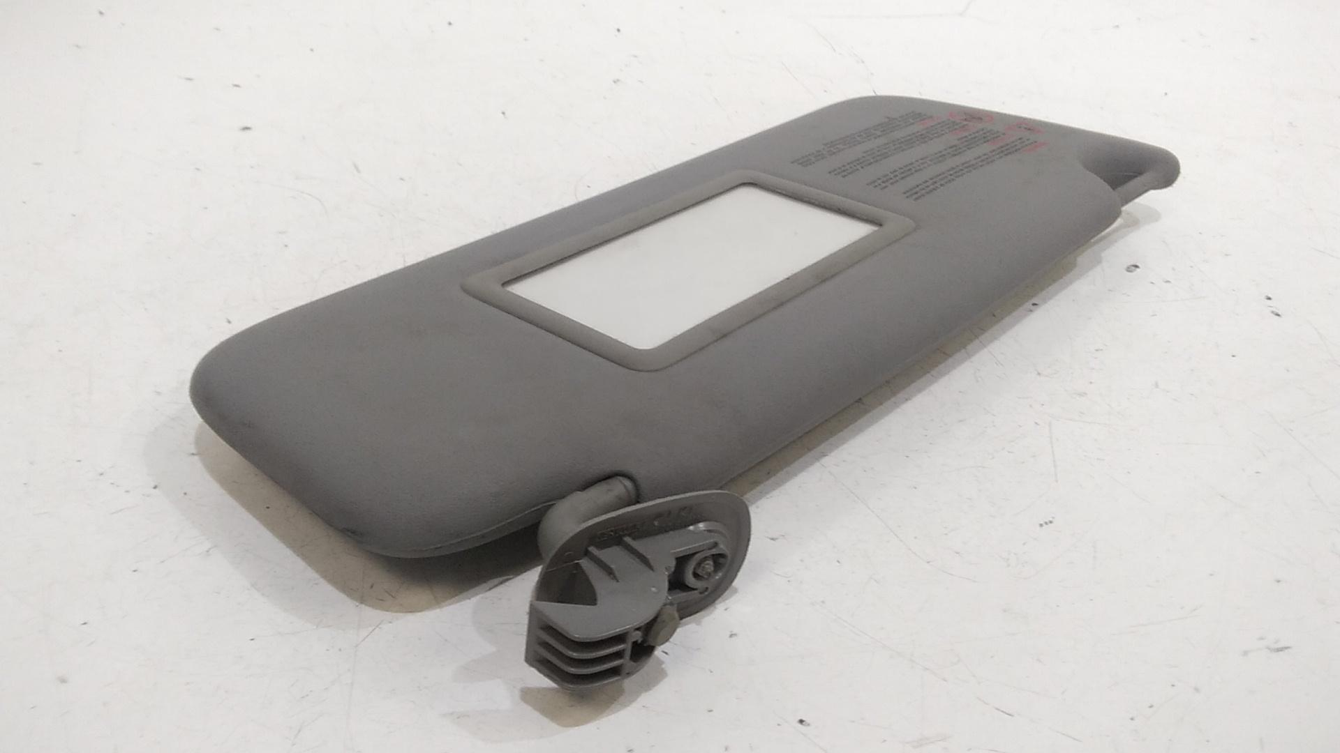 aletta parasole parabrezza destro - Immagine 1 di 4