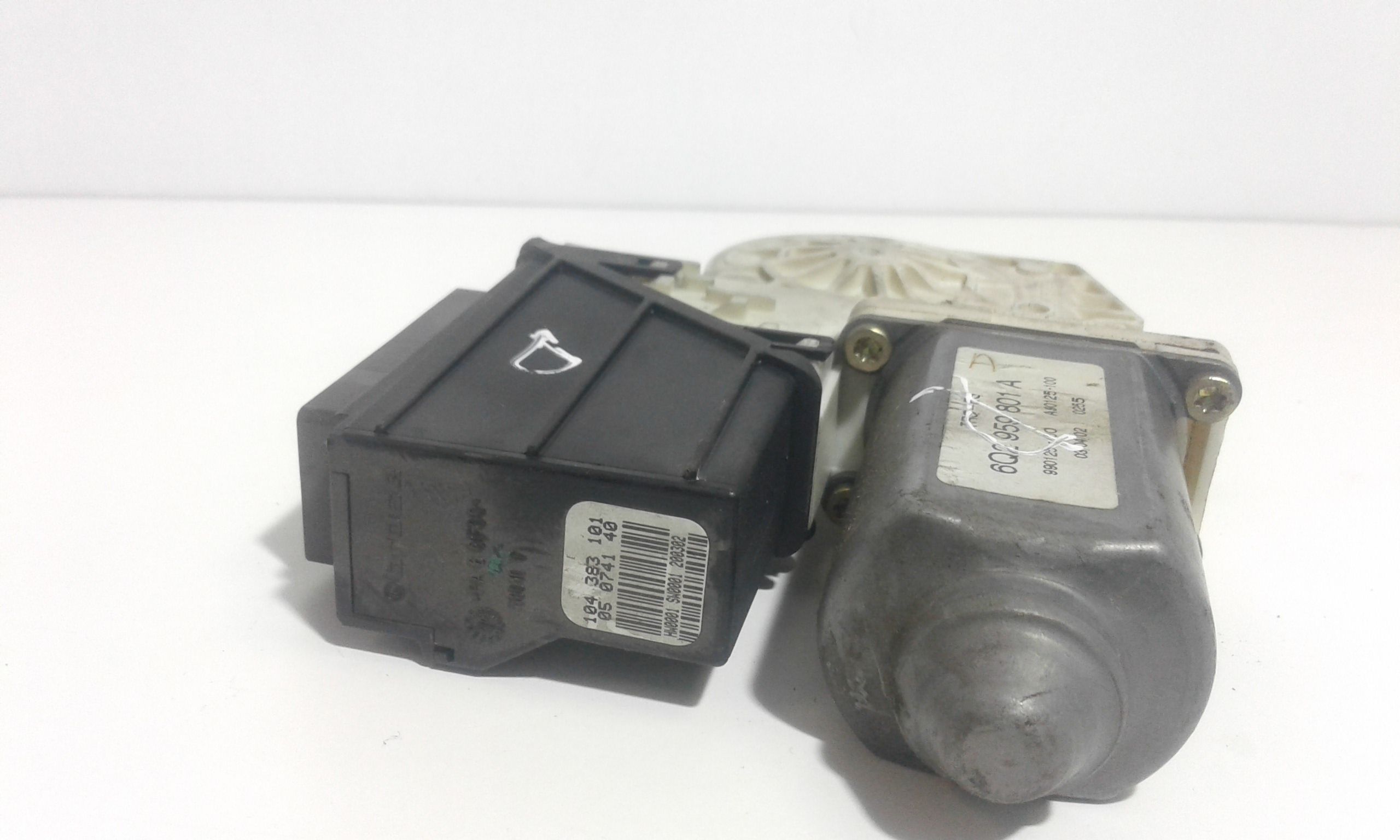 Motorino Alzacristallo Porta Ant. Destro 6Q2959801EVW4 Usato