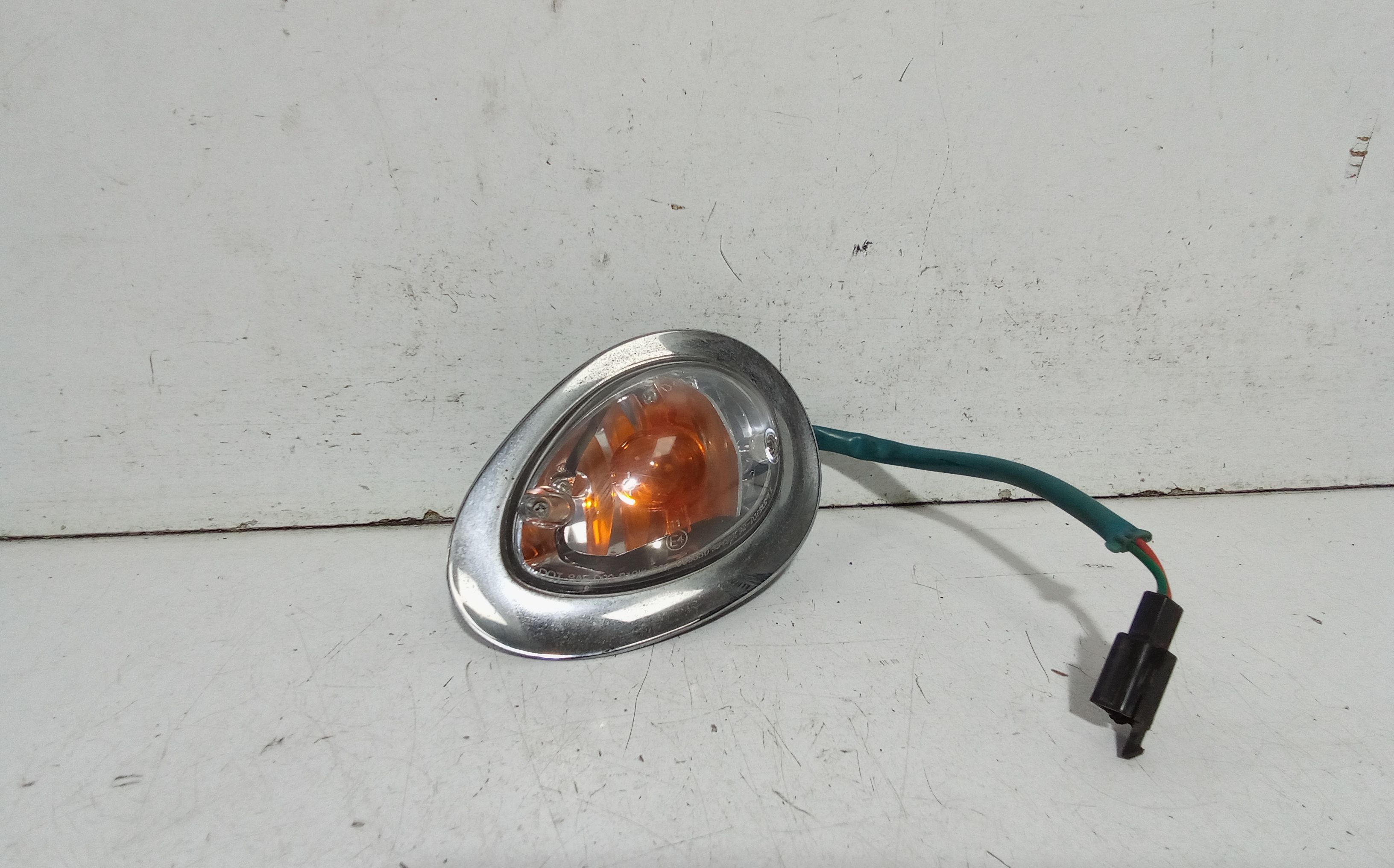 Lampada direzione ant. Sinistro - Immagine 1 di 5