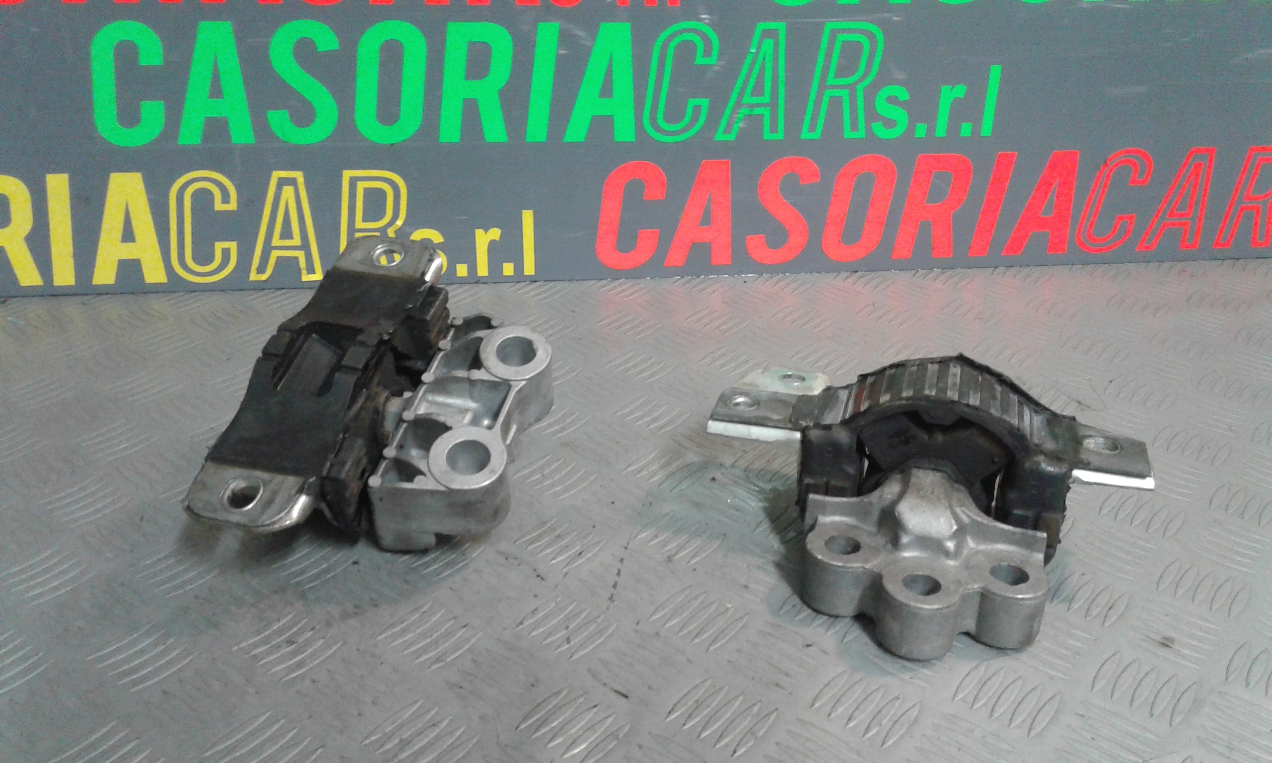 Supporto ant. Motore,Supporto post. motore (bielletta), Bielletta supporto motore - Immagine 1 di 3