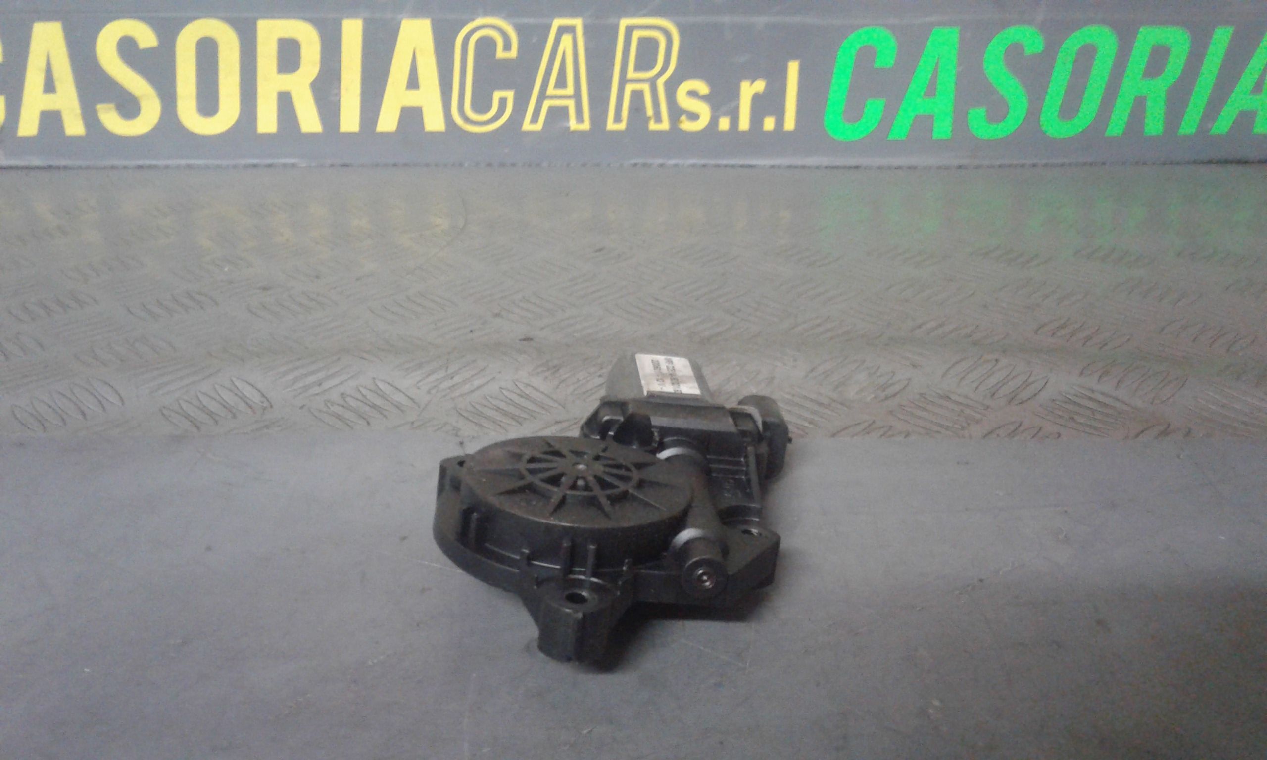 Motorino alzacristallo porta ant. Destro - Immagine 1 di 3