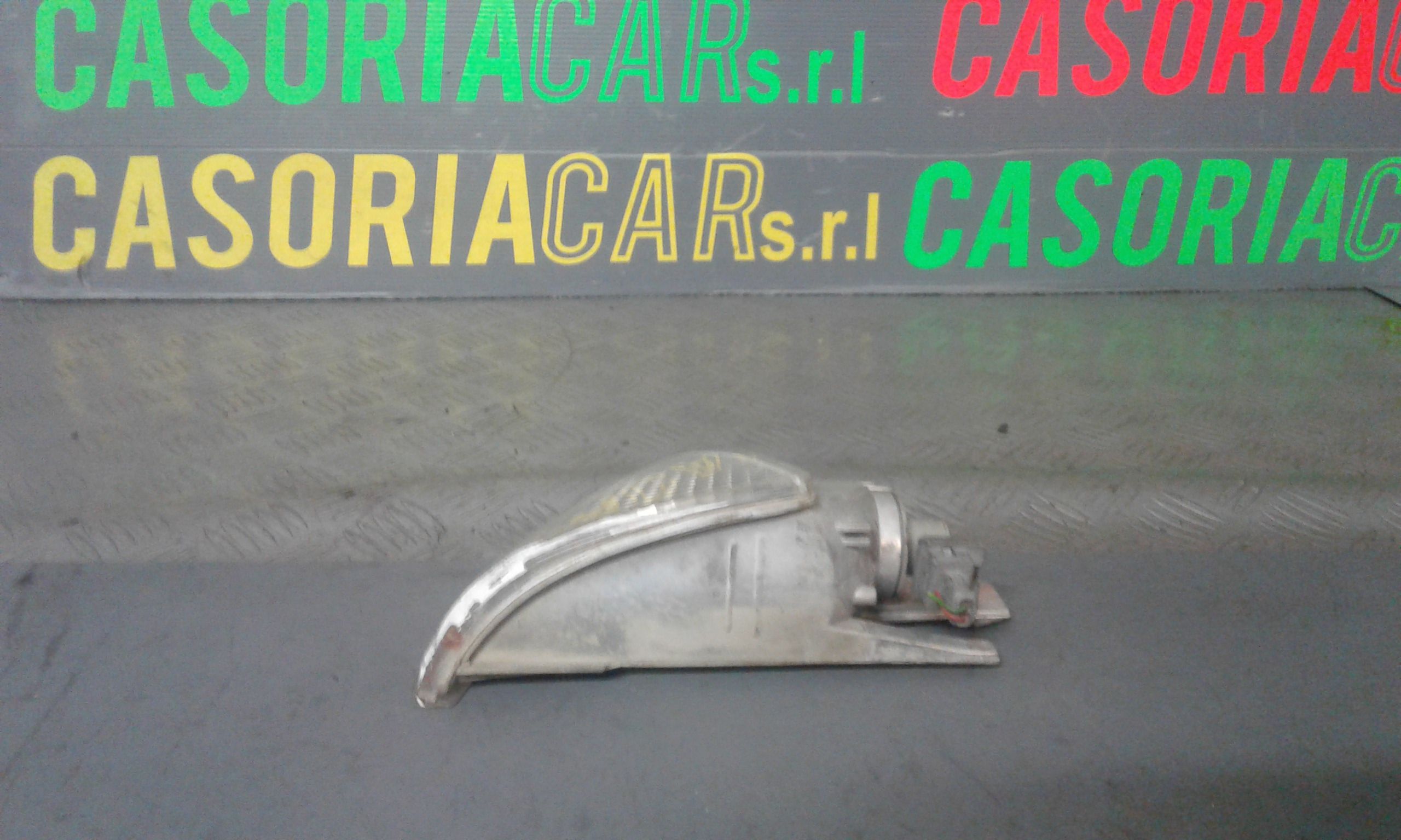 Lampada direzione ant. Sinistro - Immagine 1 di 3