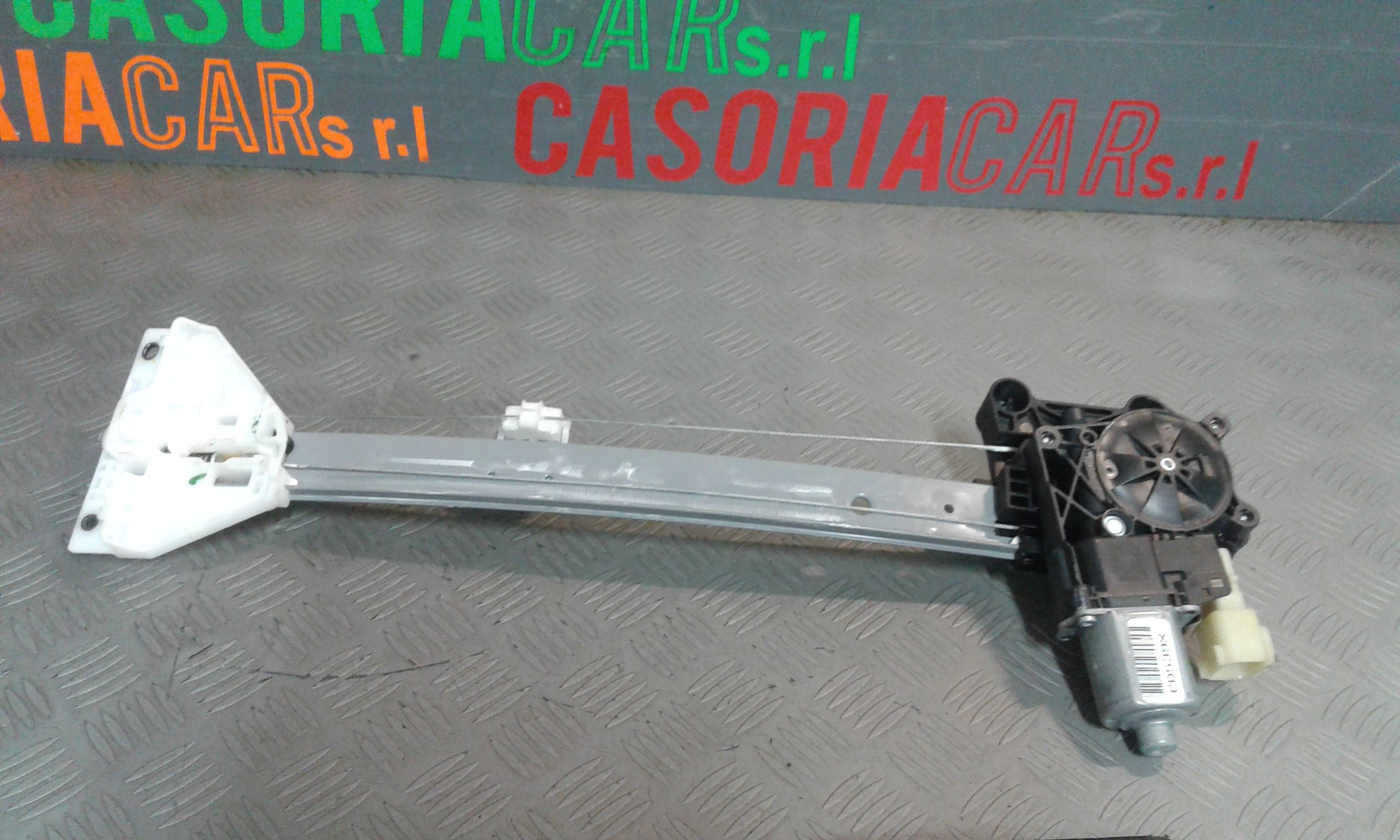 Alzacristallo porta post. Sinistro - Immagine 1 di 3