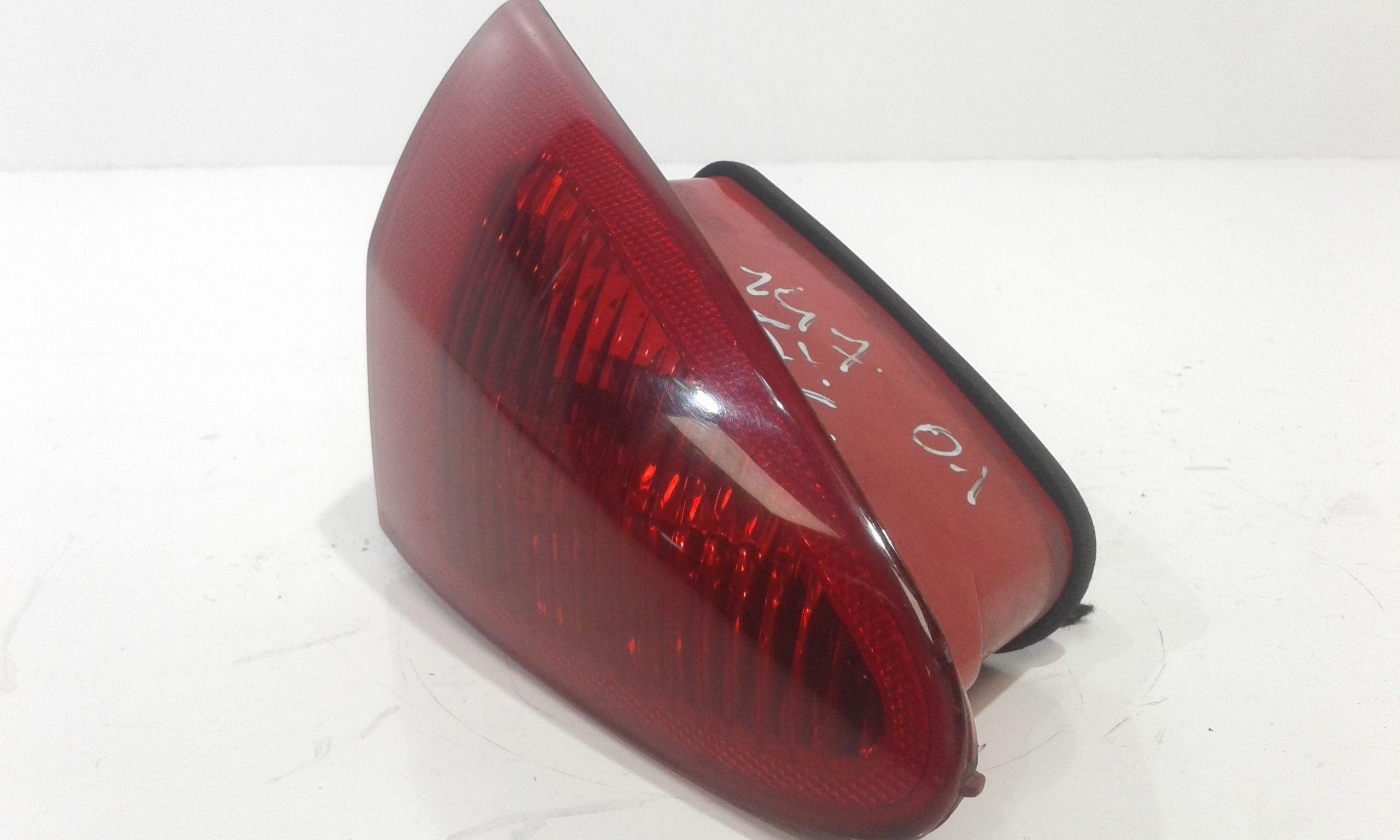 fanale stop supplementare sinistro - Immagine 1 di 6