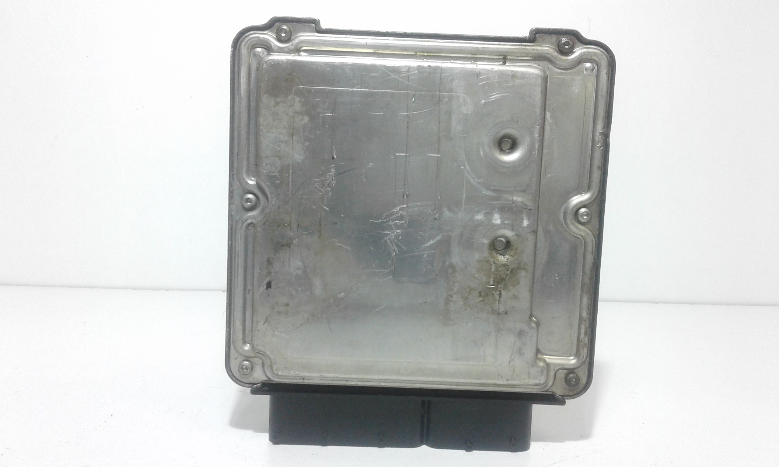 Centralina Iniezione (Bosch Vw) 06A906033GG 0281011477 Usato