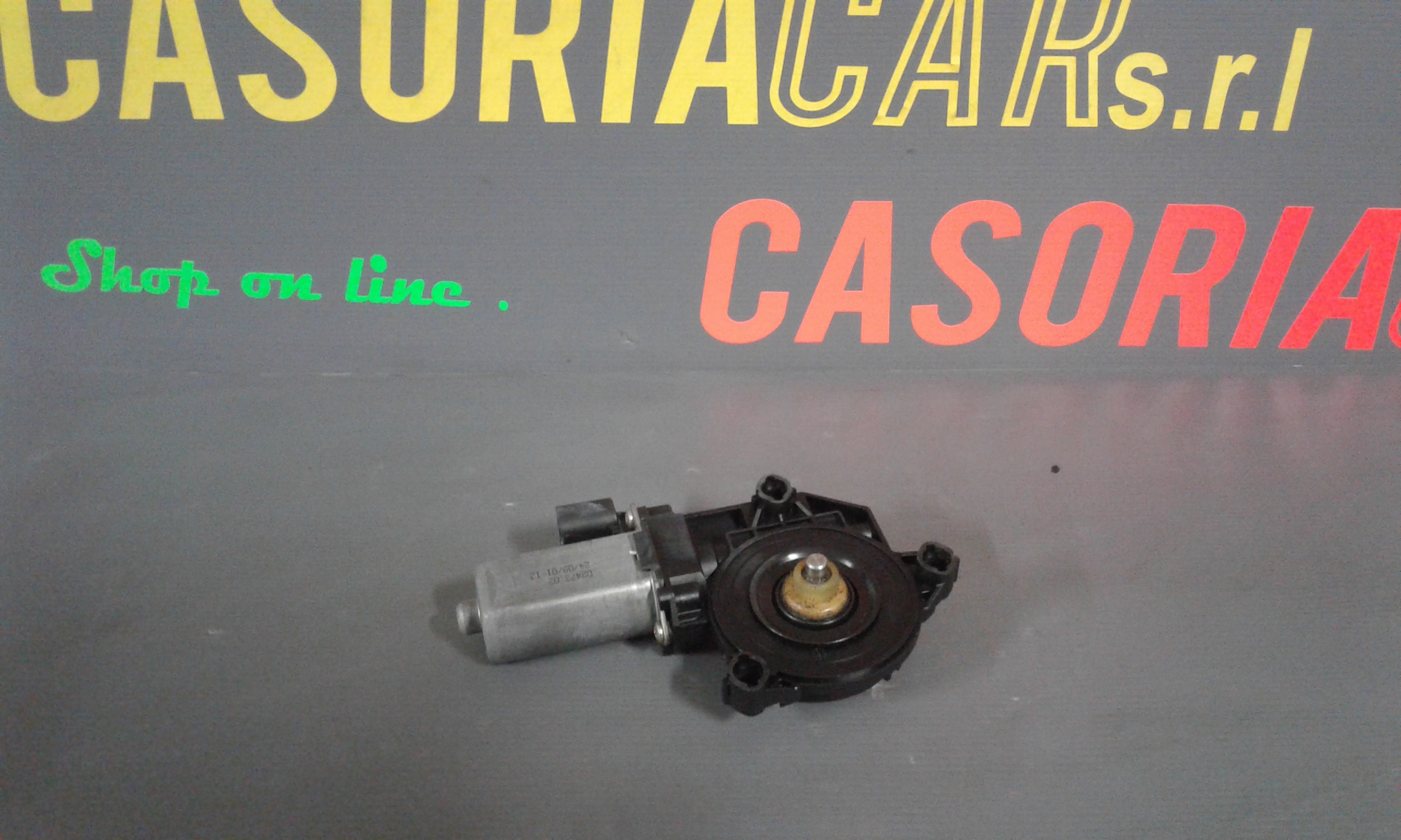 Motorino alzacristallo porta ant. Sinistro - Immagine 1 di 3