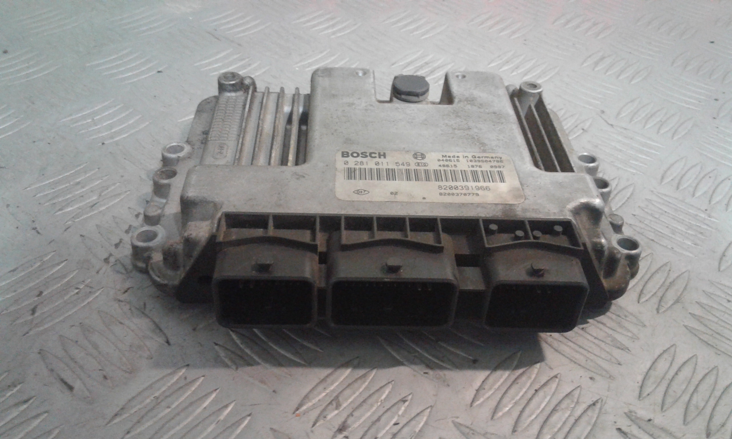 Centralina Iniezione (Bosch) 8200321263 Usato