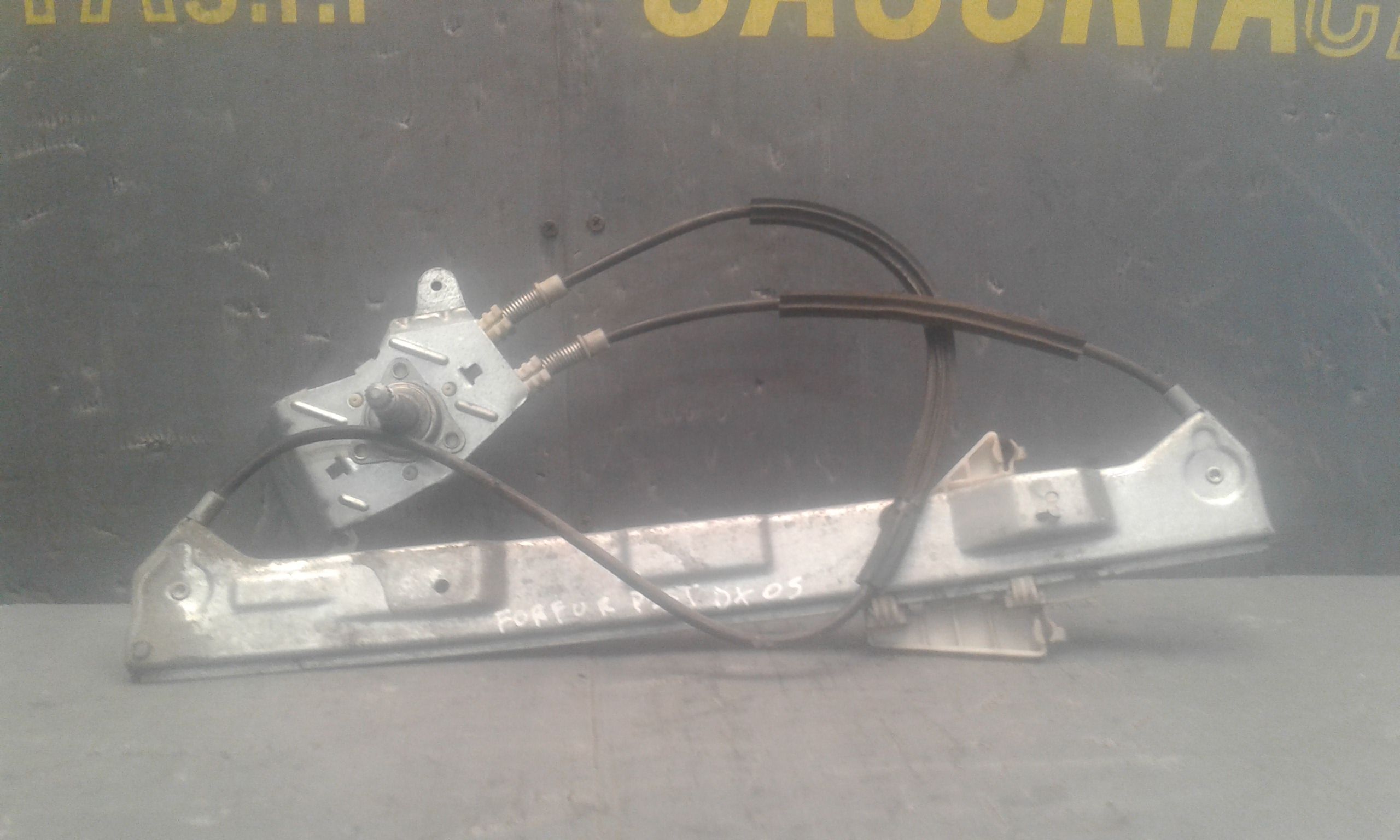 Alzacristallo Porta Post. Destro A4547300646 Usato
