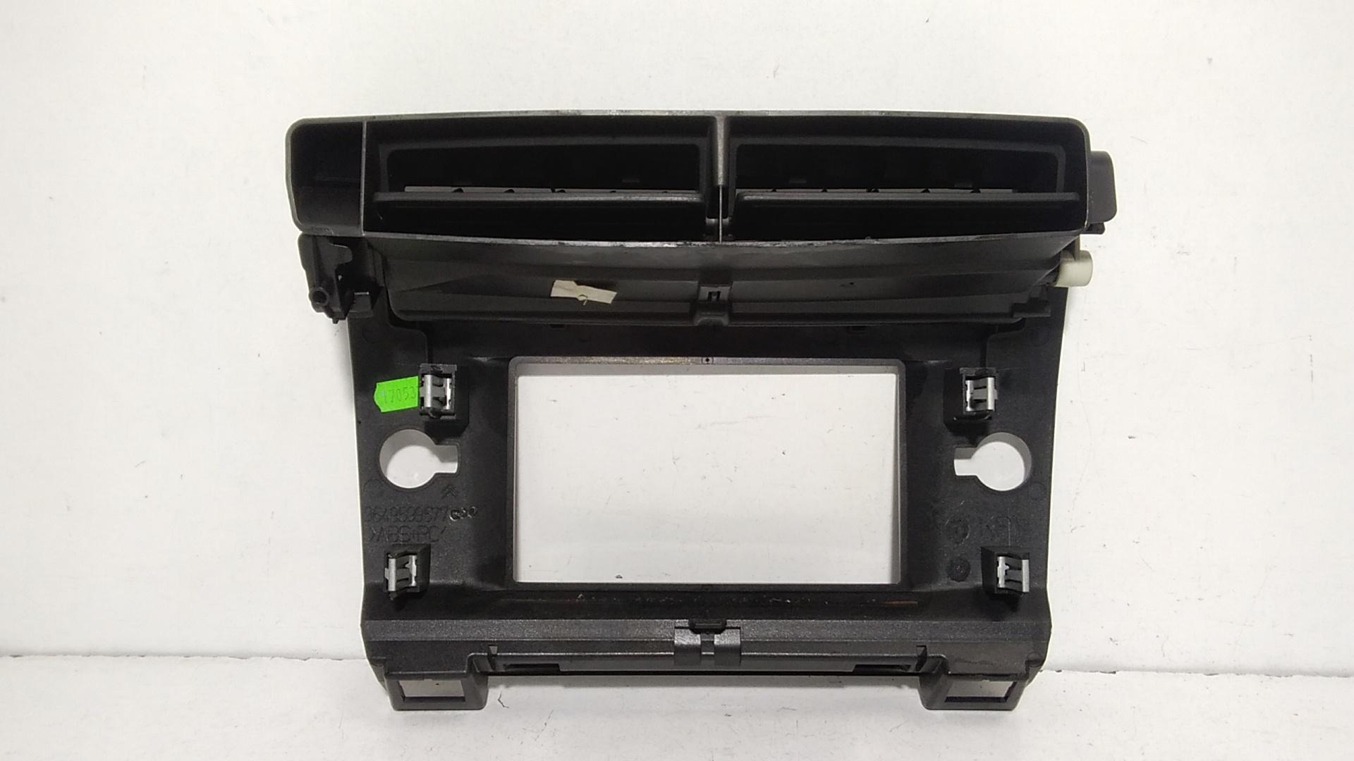 Rivestimento centr. Cruscotto, Mascherina portastrumenti centr. Cruscotto - Immagine 1 di 5