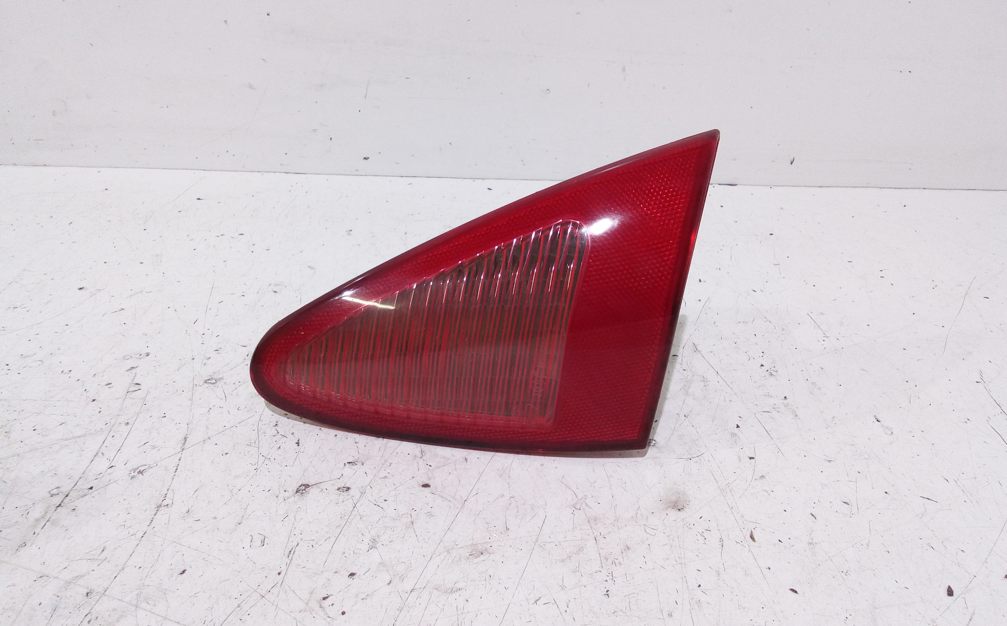 fanale stop supplementare destro - Immagine 1 di 4