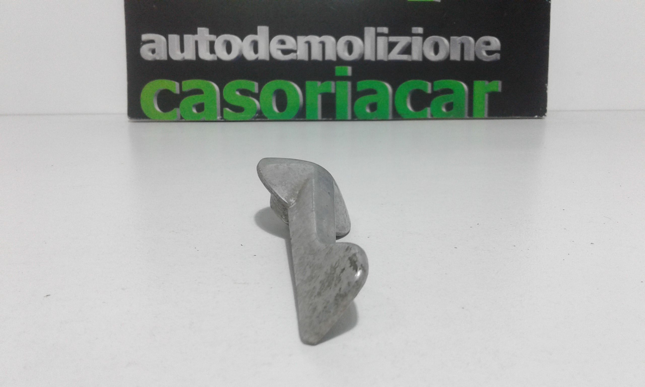 Maniglia int. apertura porta ant. Sinistro - Immagine 1 di 4