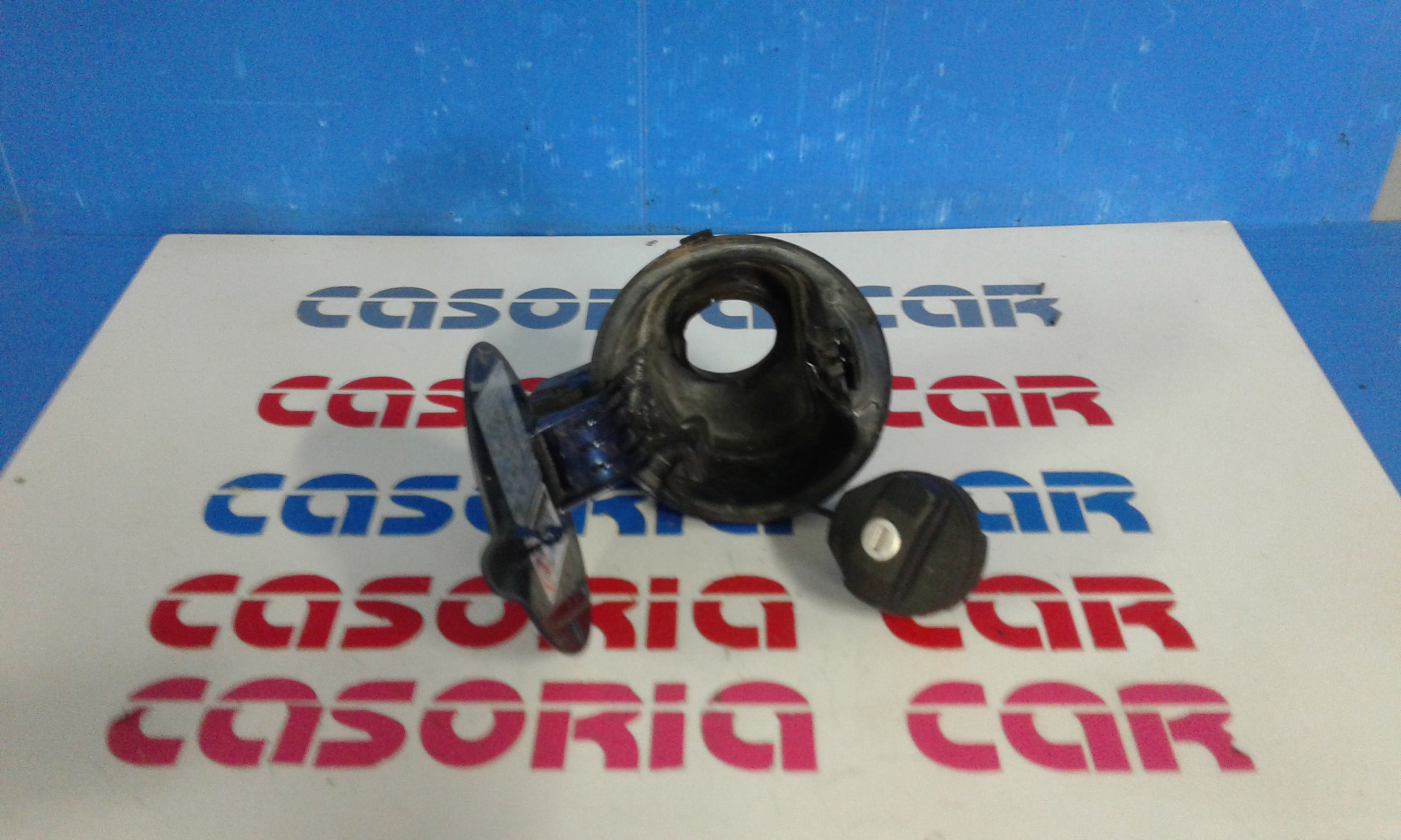 Sportello carburante - Immagine 1 di 3
