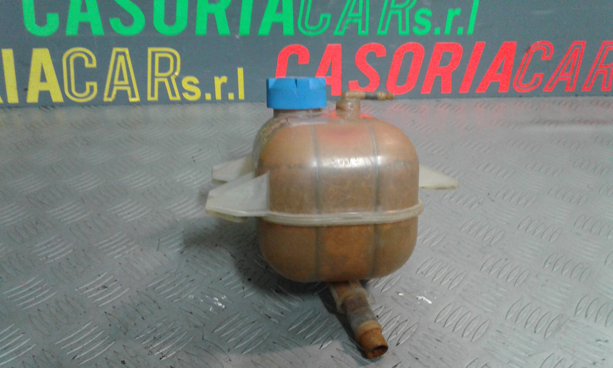 vaschetta compensazione radiatore - Immagine 1 di 3
