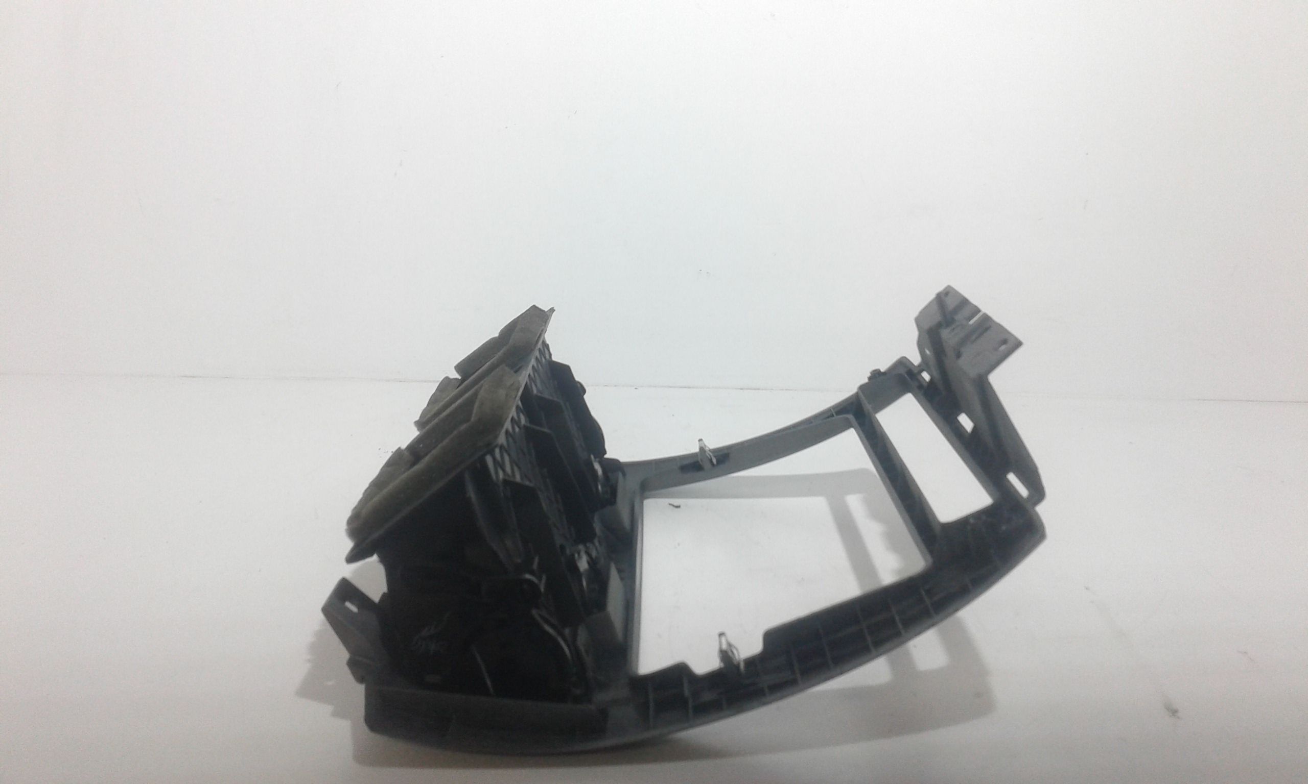 Rivestimento centr. Cruscotto, Mascherina portastrumenti centr. Cruscotto - Immagine 1 di 4