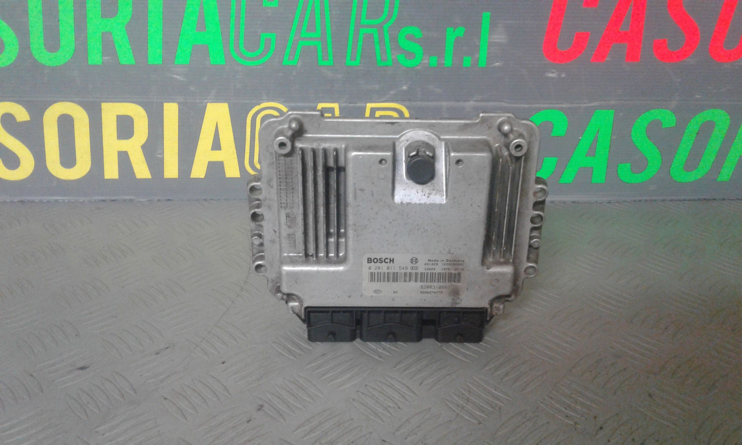 Centralina Iniezione (Bosch) 8200321263 0 281 011 549 Usato