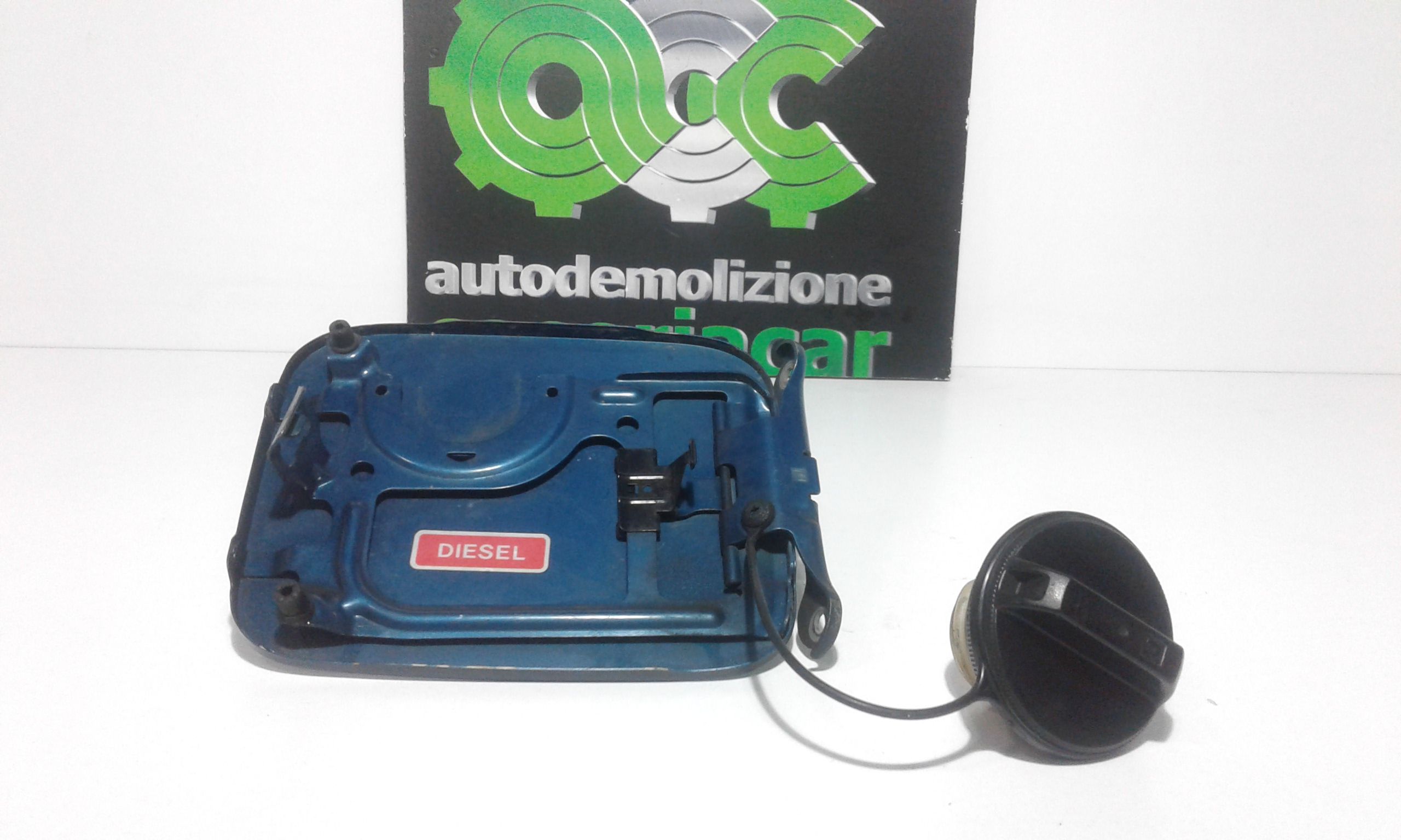 Sportello carburante - Immagine 1 di 4