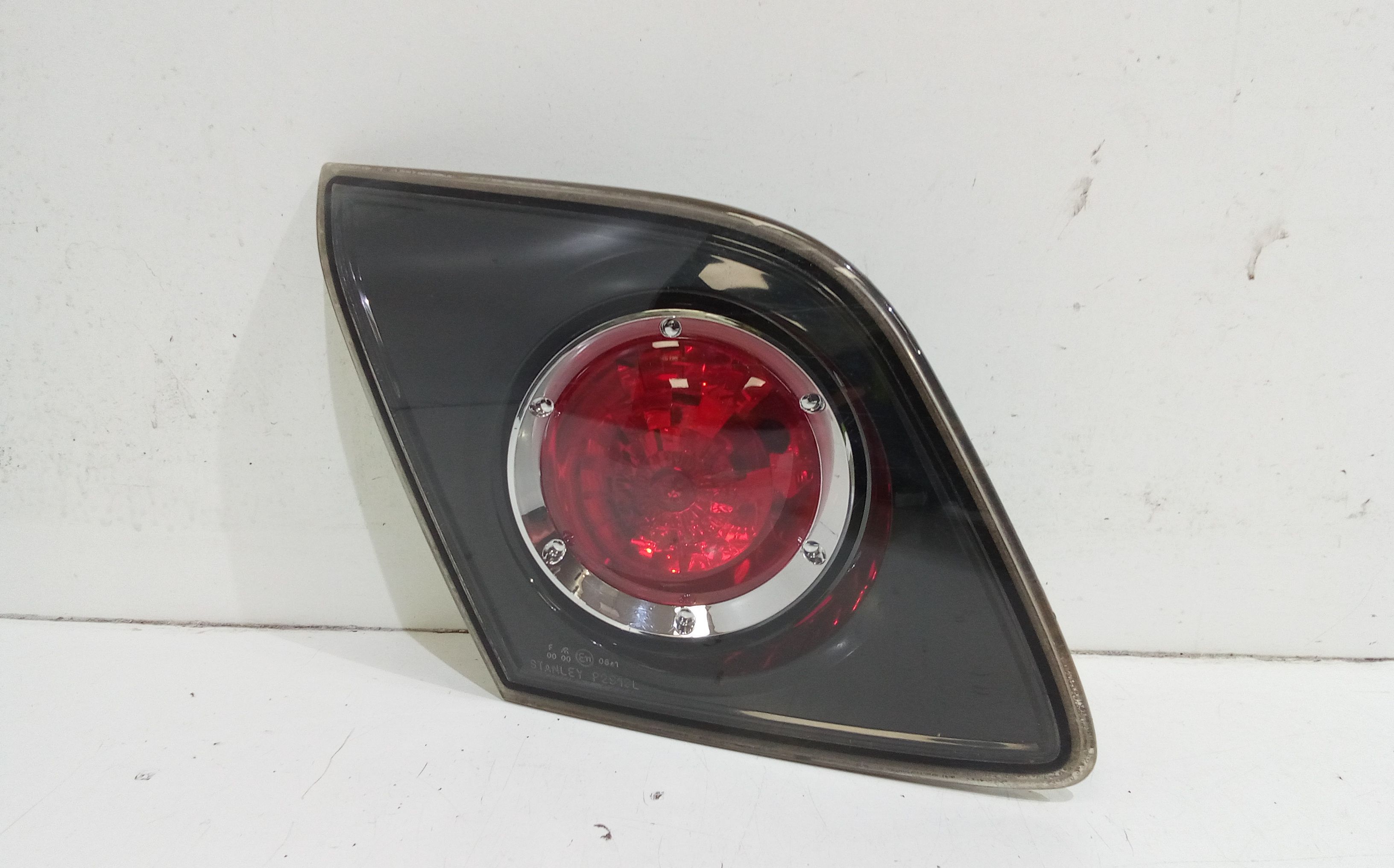 fanale stop supplementare sinistro - Immagine 1 di 5