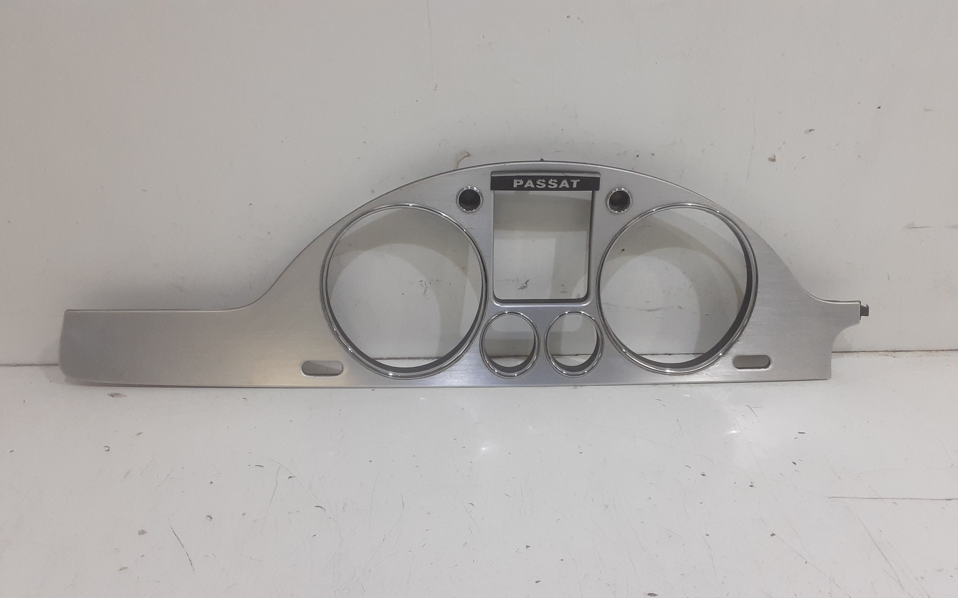 Cornice portastrumenti - Immagine 1 di 5
