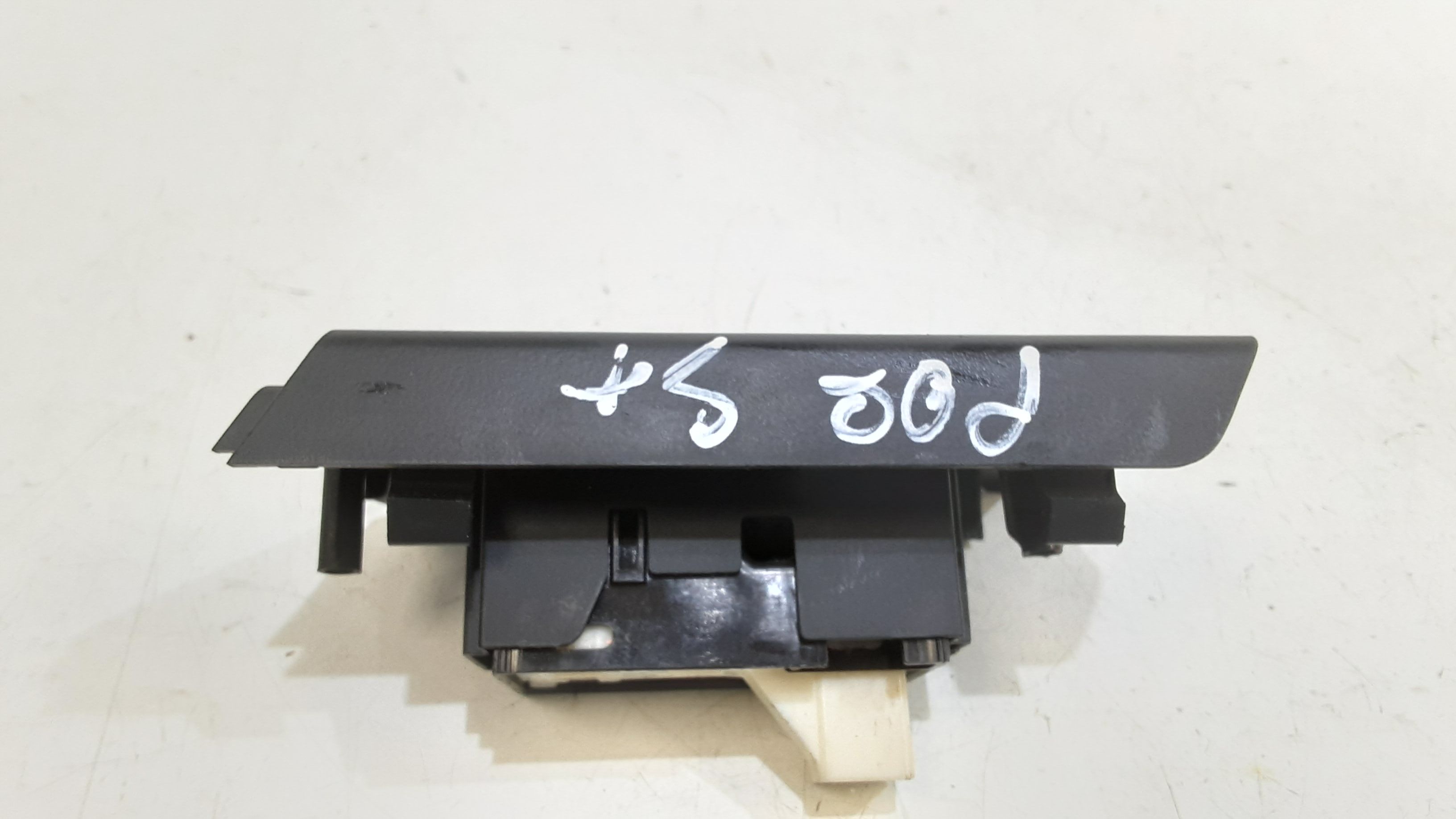Interruttore alzacristalli porta post. Sinistro - Immagine 1 di 4