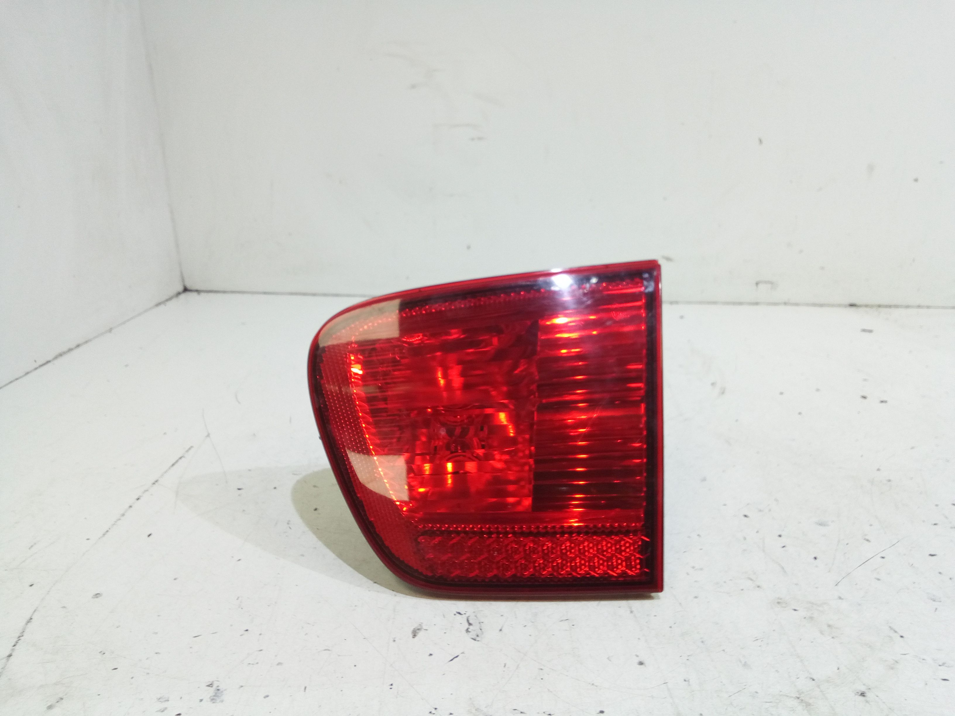 fanale stop supplementare destro - Immagine 1 di 4