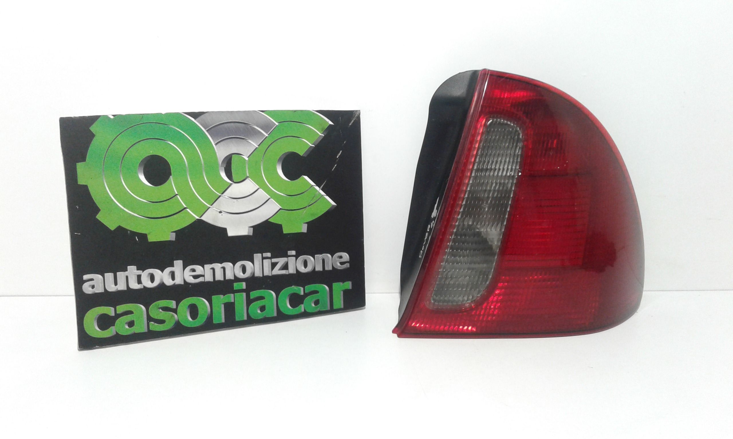 Fanale post. Destro - Immagine 1 di 4
