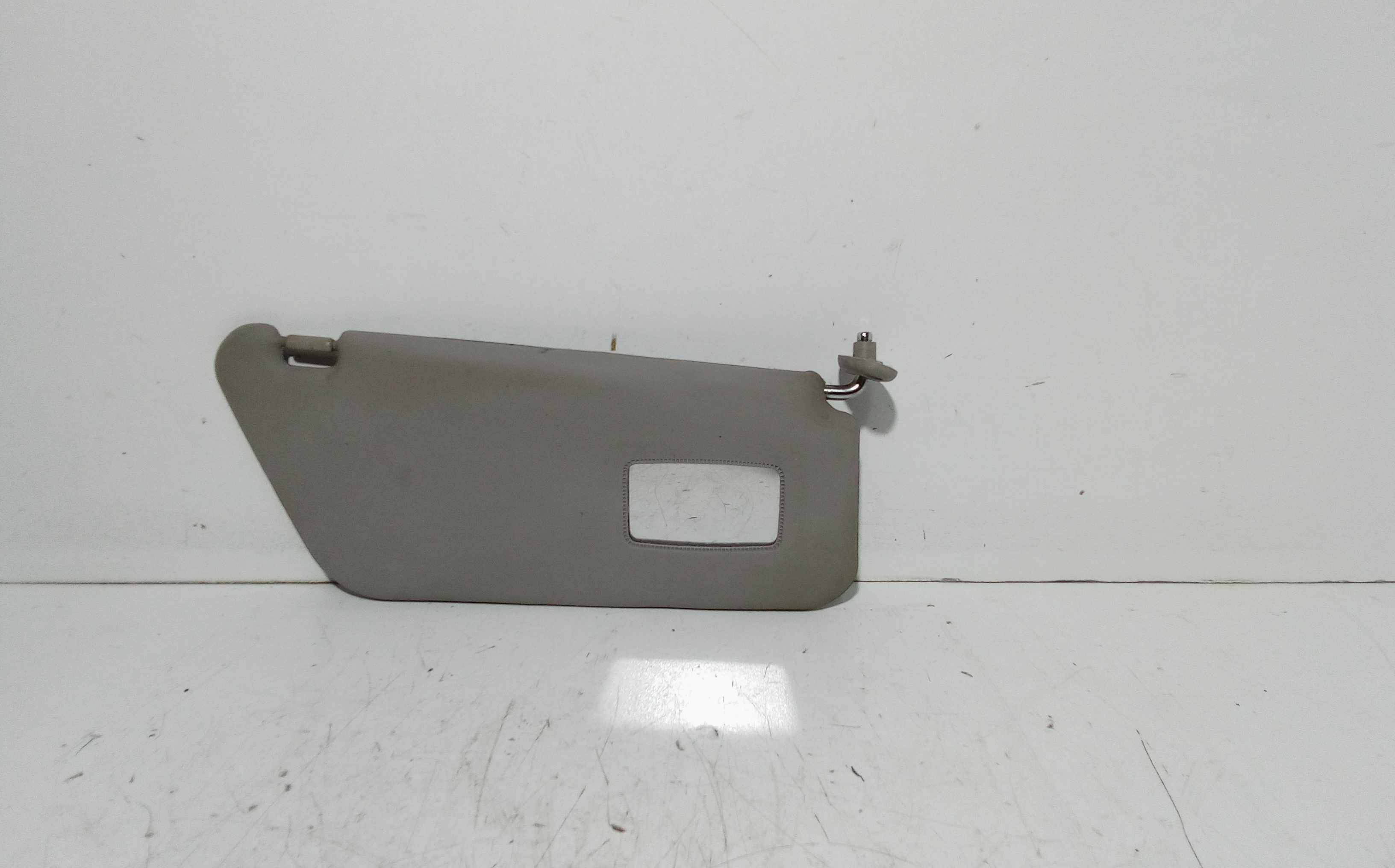Aletta Parasole Parabrezza Destro 96279929 Usato