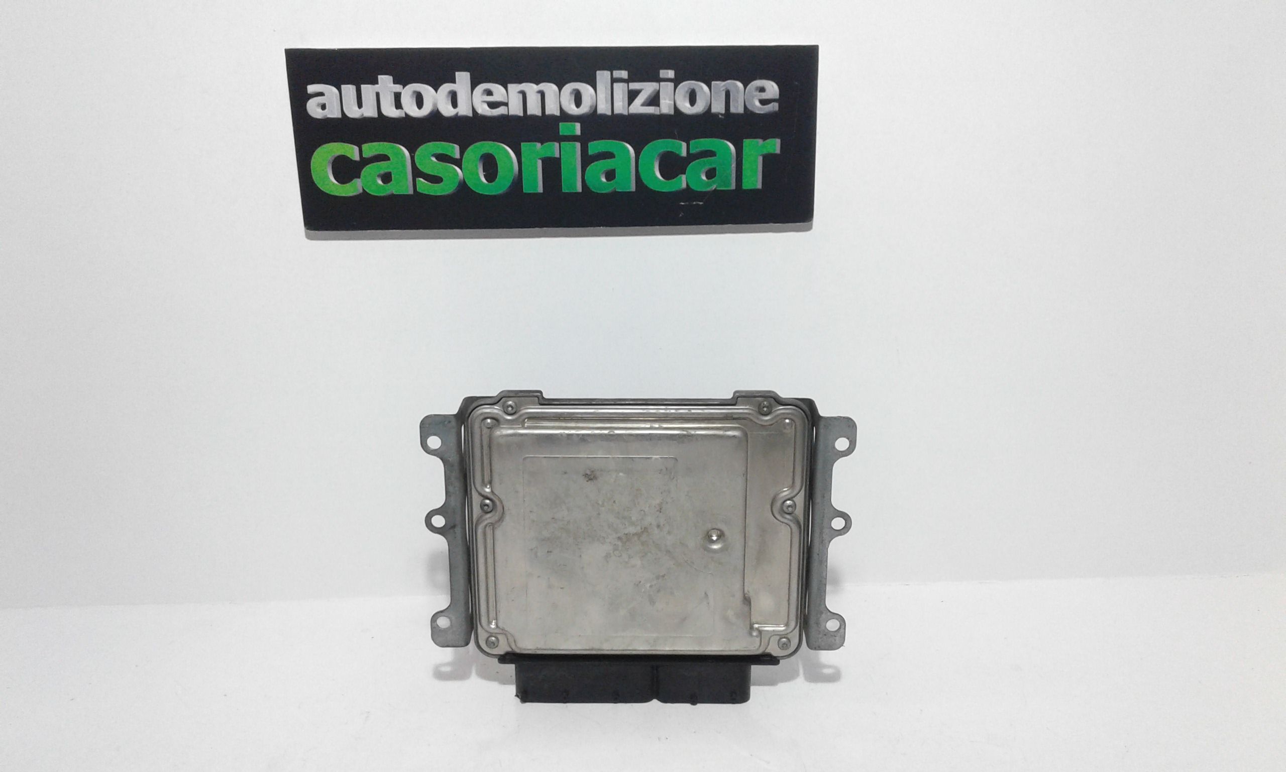 Centralina Iniezione (Bosch) 51800796 0281011896 Usato