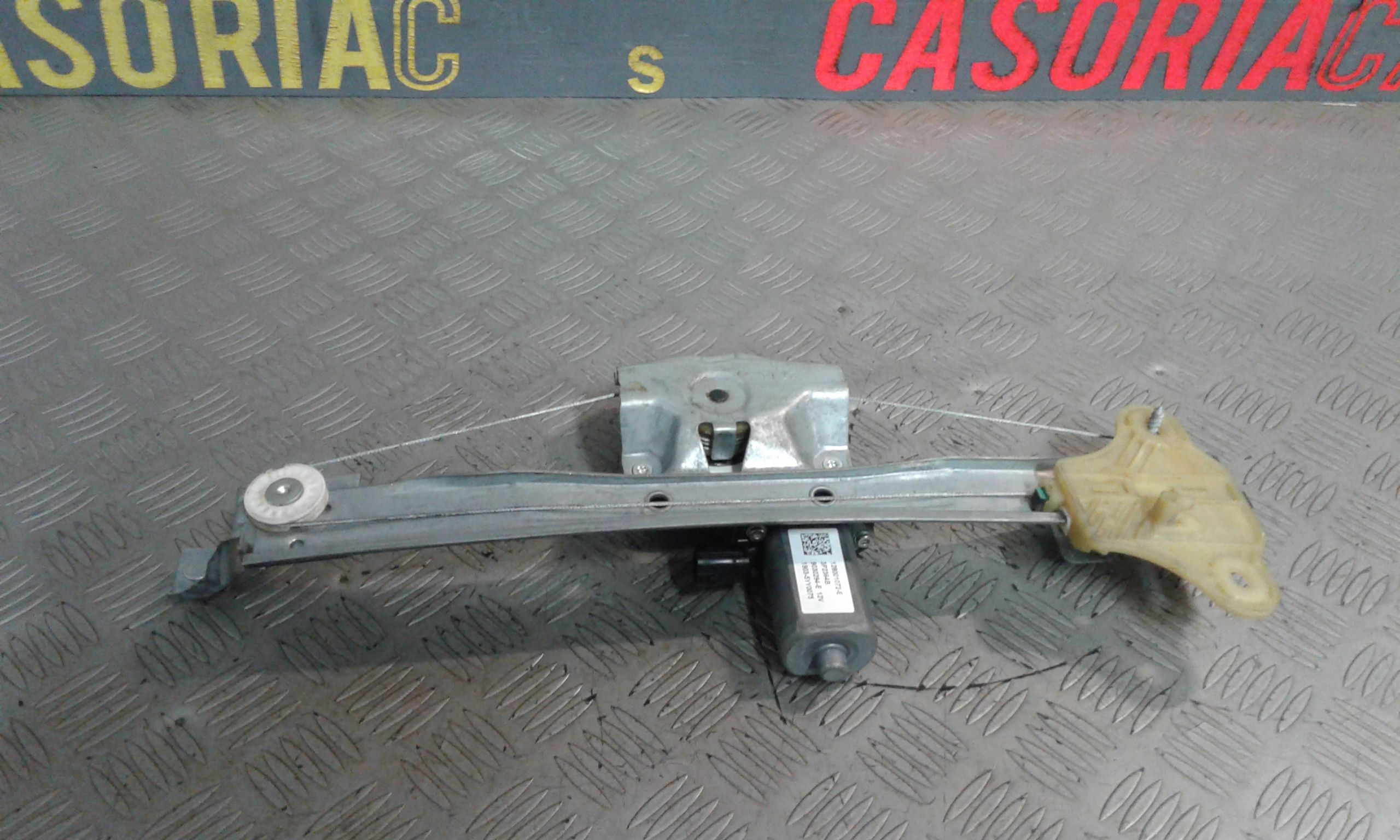 Alzacristallo porta post. Sinistro - Immagine 1 di 3