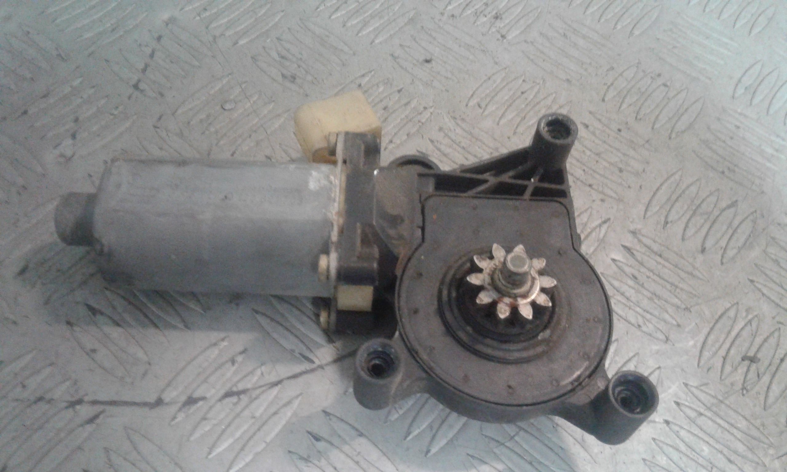 Motorino alzacristallo porta ant. Sinistro - Immagine 1 di 3