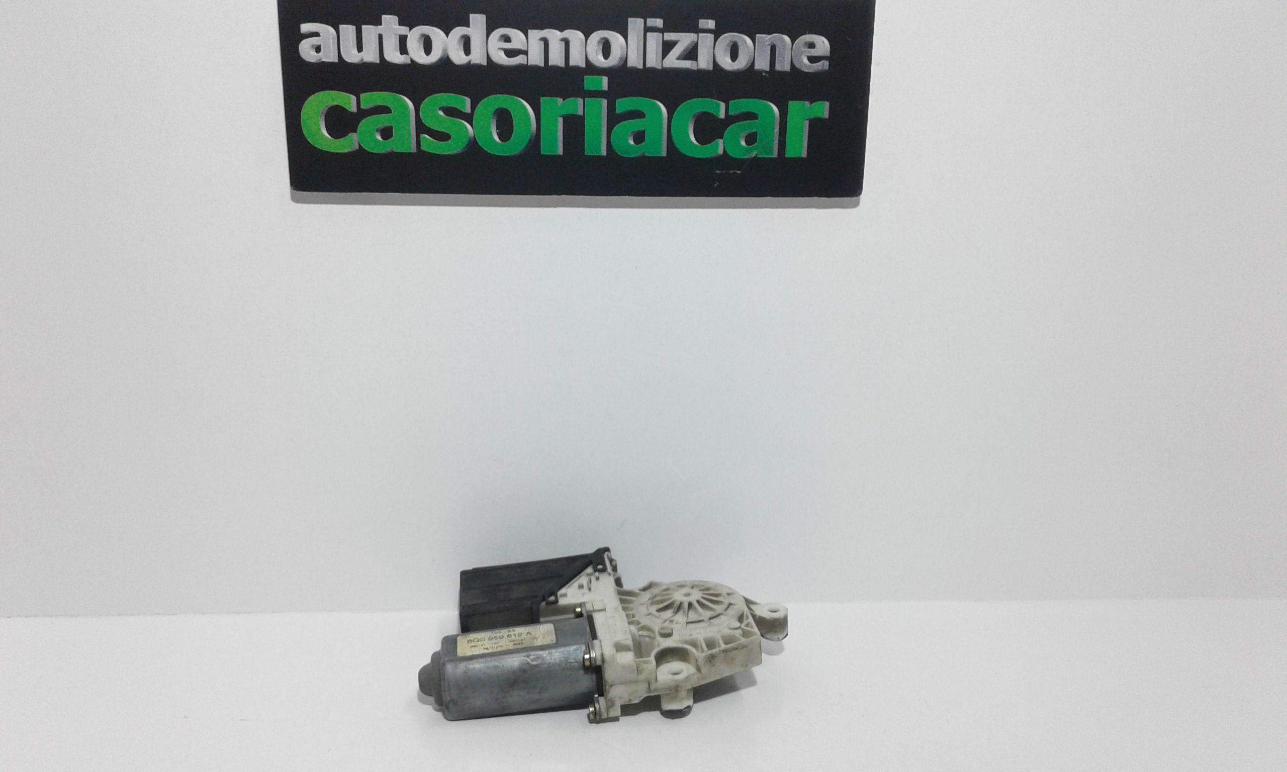 Motorino alzacristallo porta post. Destro - Immagine 1 di 3