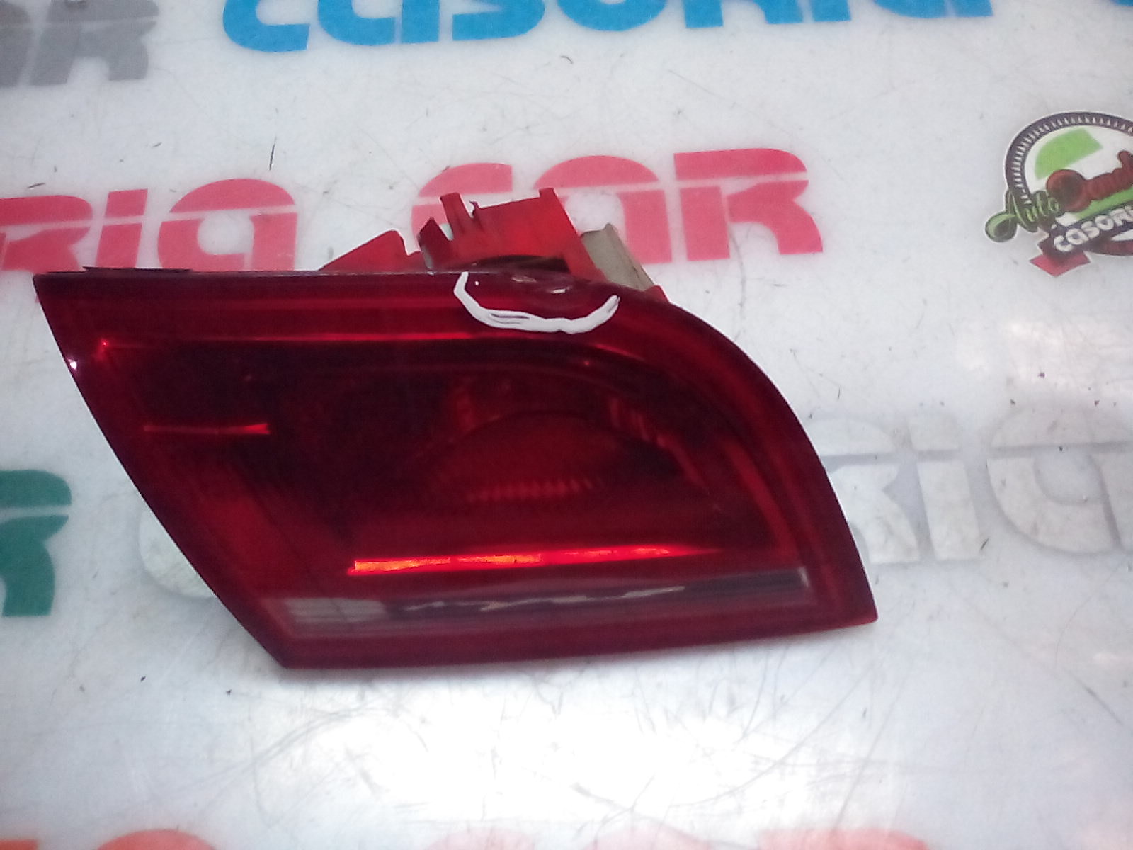 fanale stop supplementare sinistro - Immagine 1 di 1