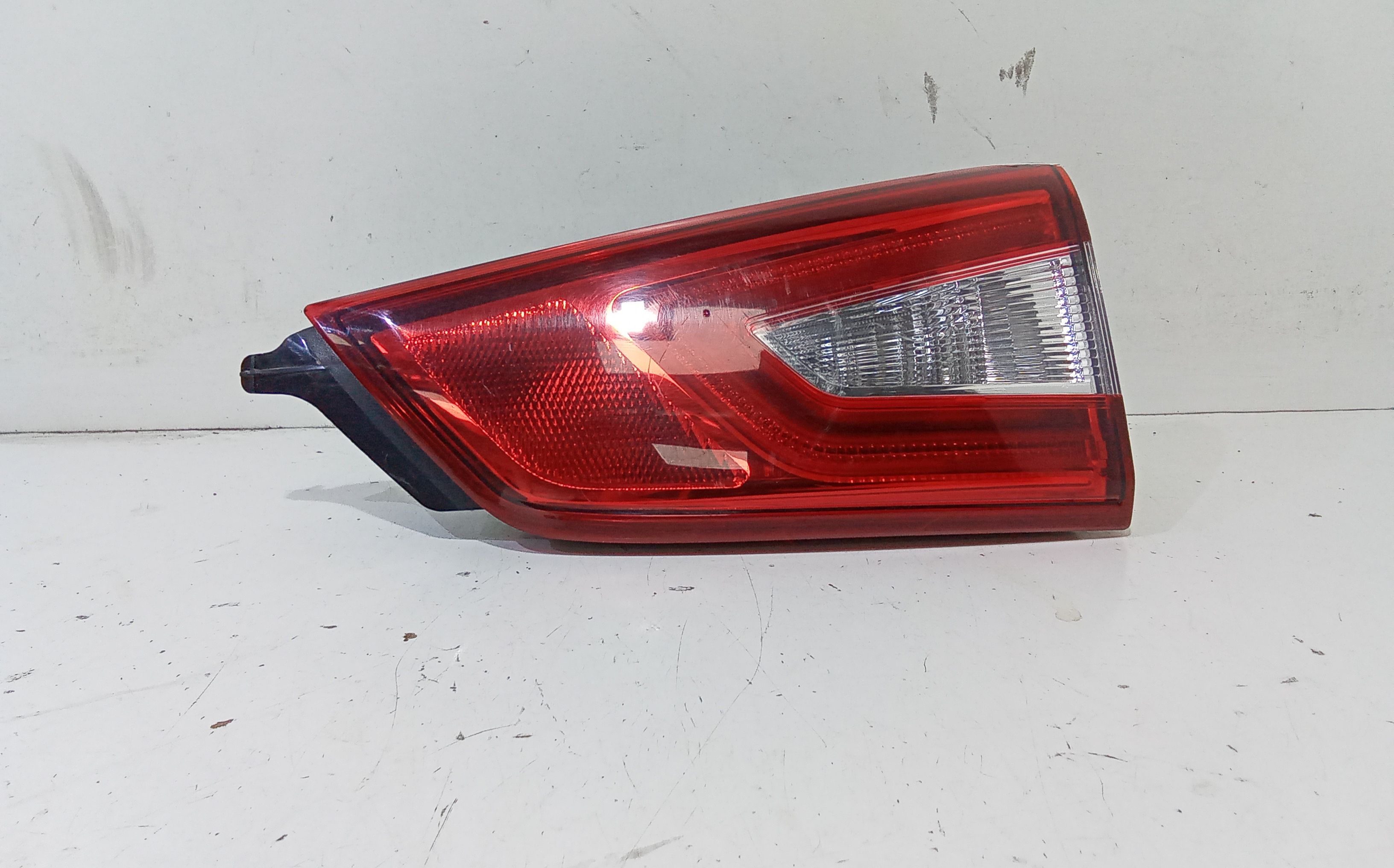 fanale stop supplementare destro - Immagine 1 di 5