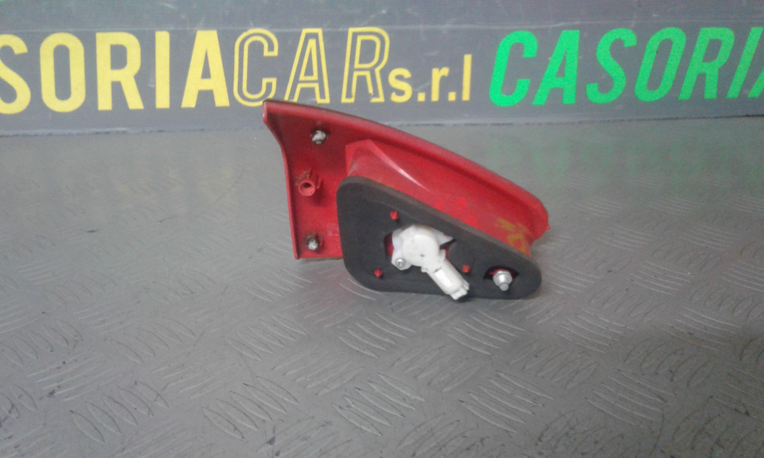 fanale stop supplementare destro - Immagine 1 di 3