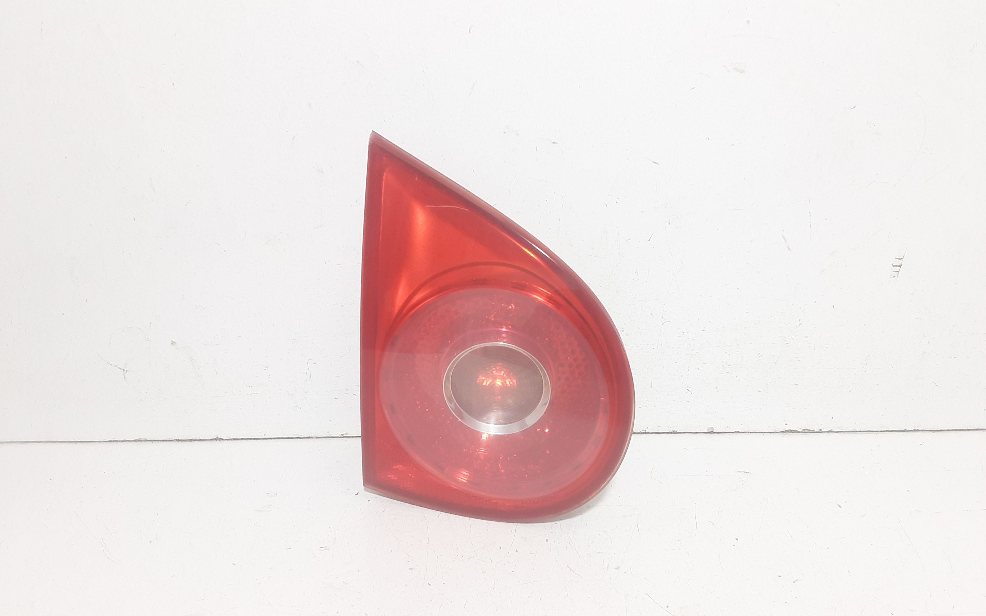 fanale stop supplementare sinistro - Immagine 1 di 5