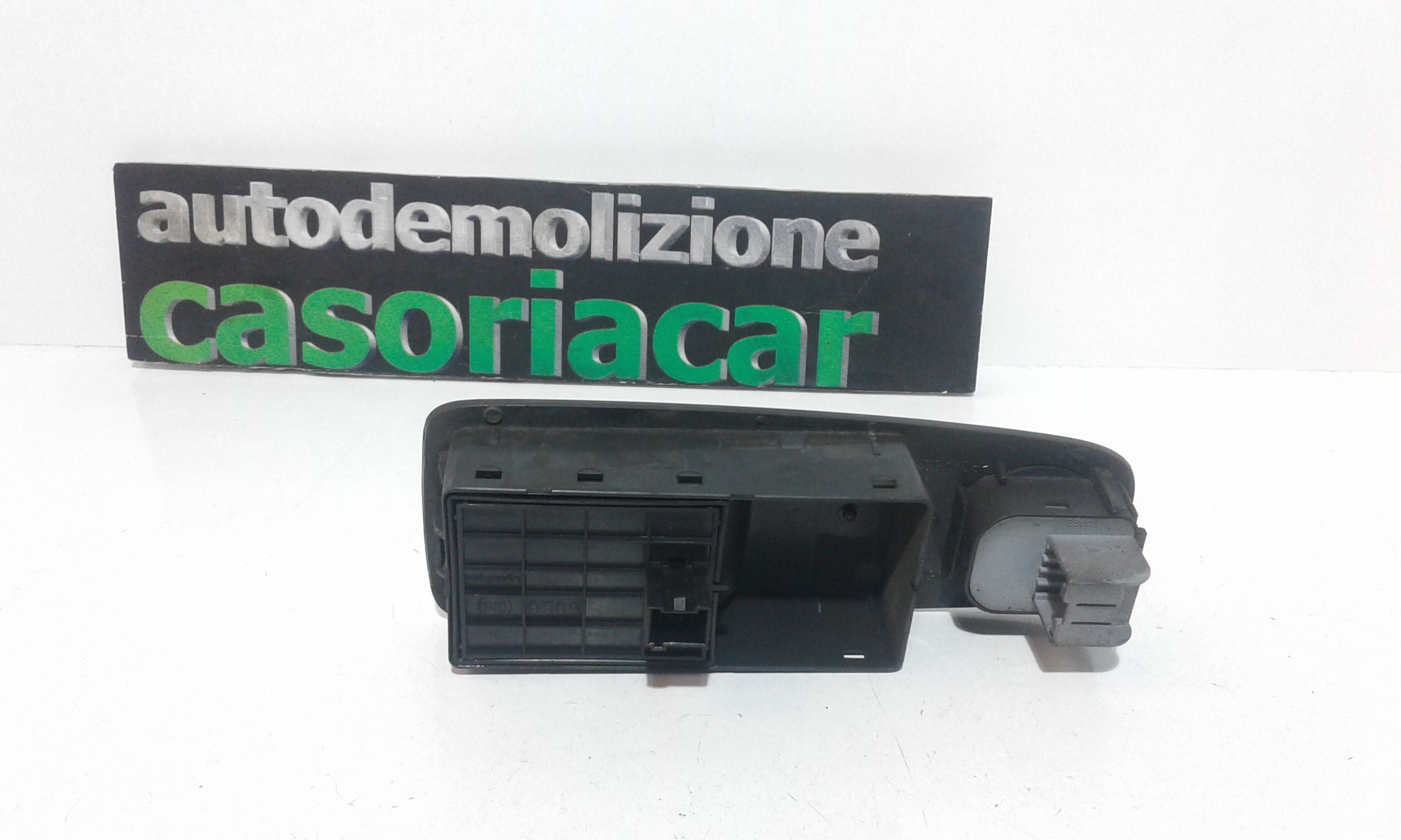 Interruttore alzacristalli porta ant. Sinistro - Immagine 1 di 3