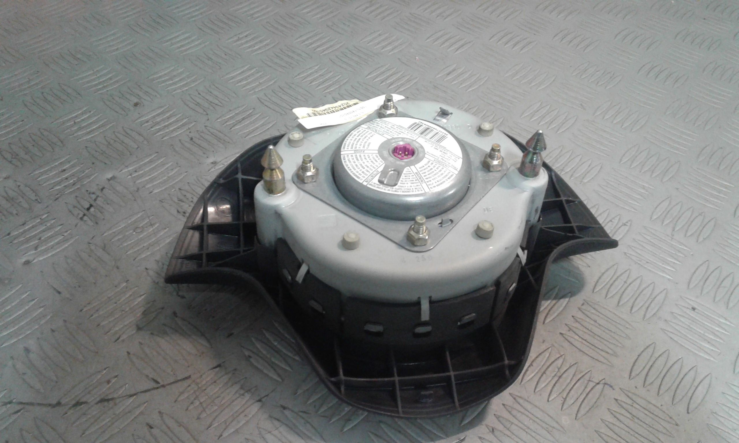 Dispositivo airbag lato guida - Immagine 1 di 3