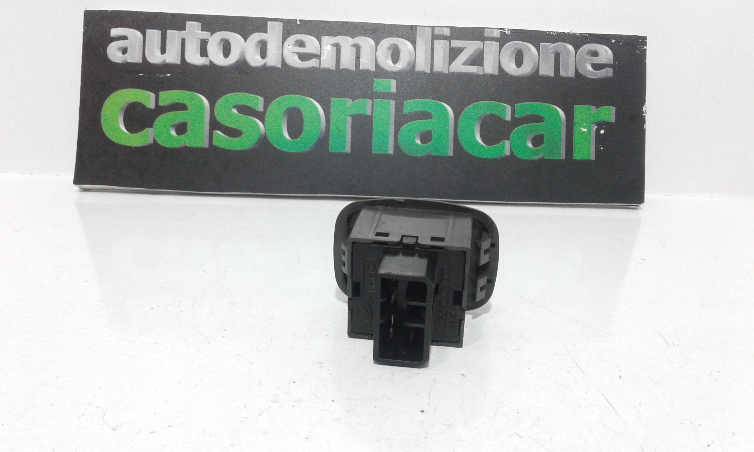Interruttore alzacristalli porta ant. Sinistro - Immagine 1 di 3